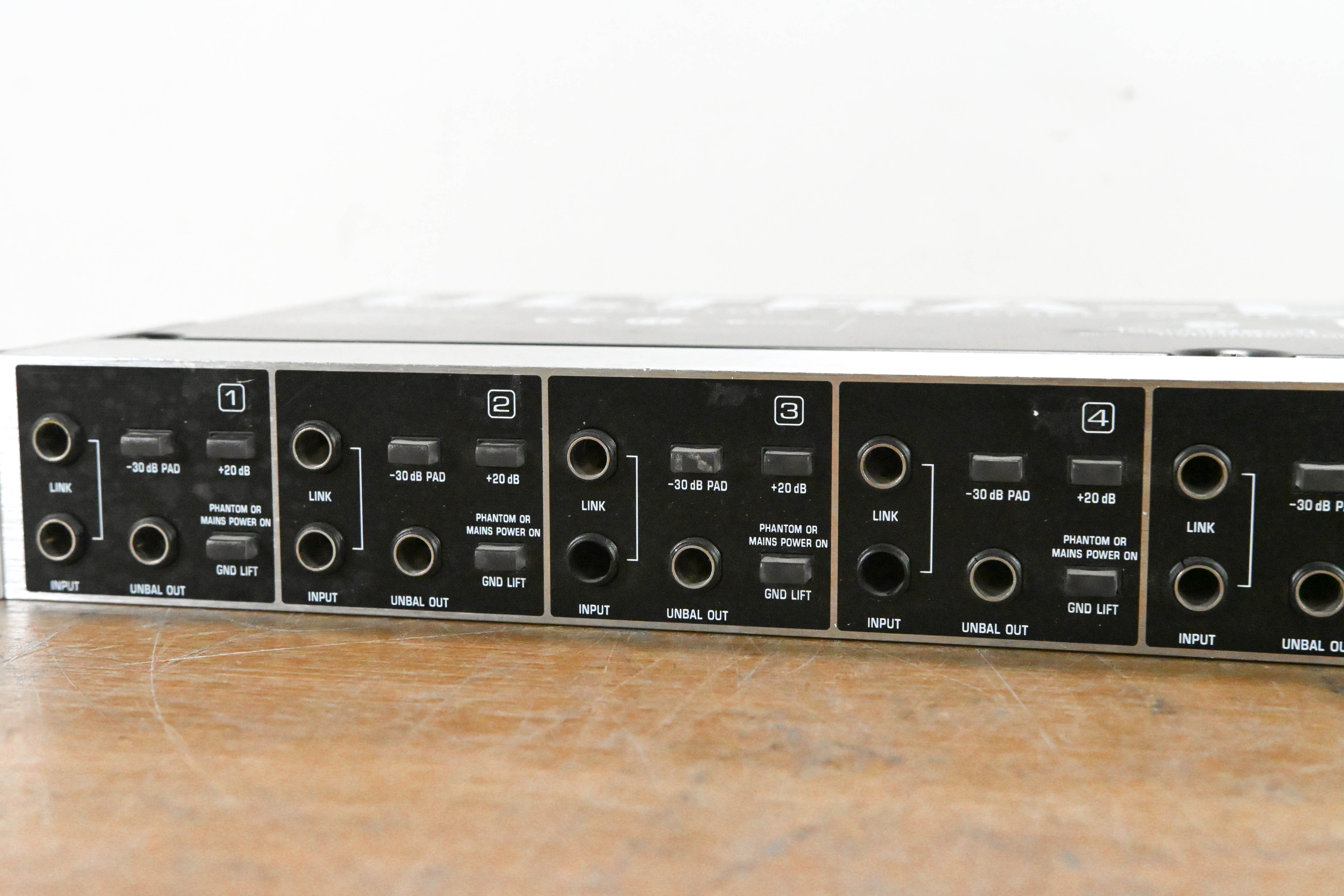 Behringer ULTRA-DI PRO DI800 8-Channel Active DI Box