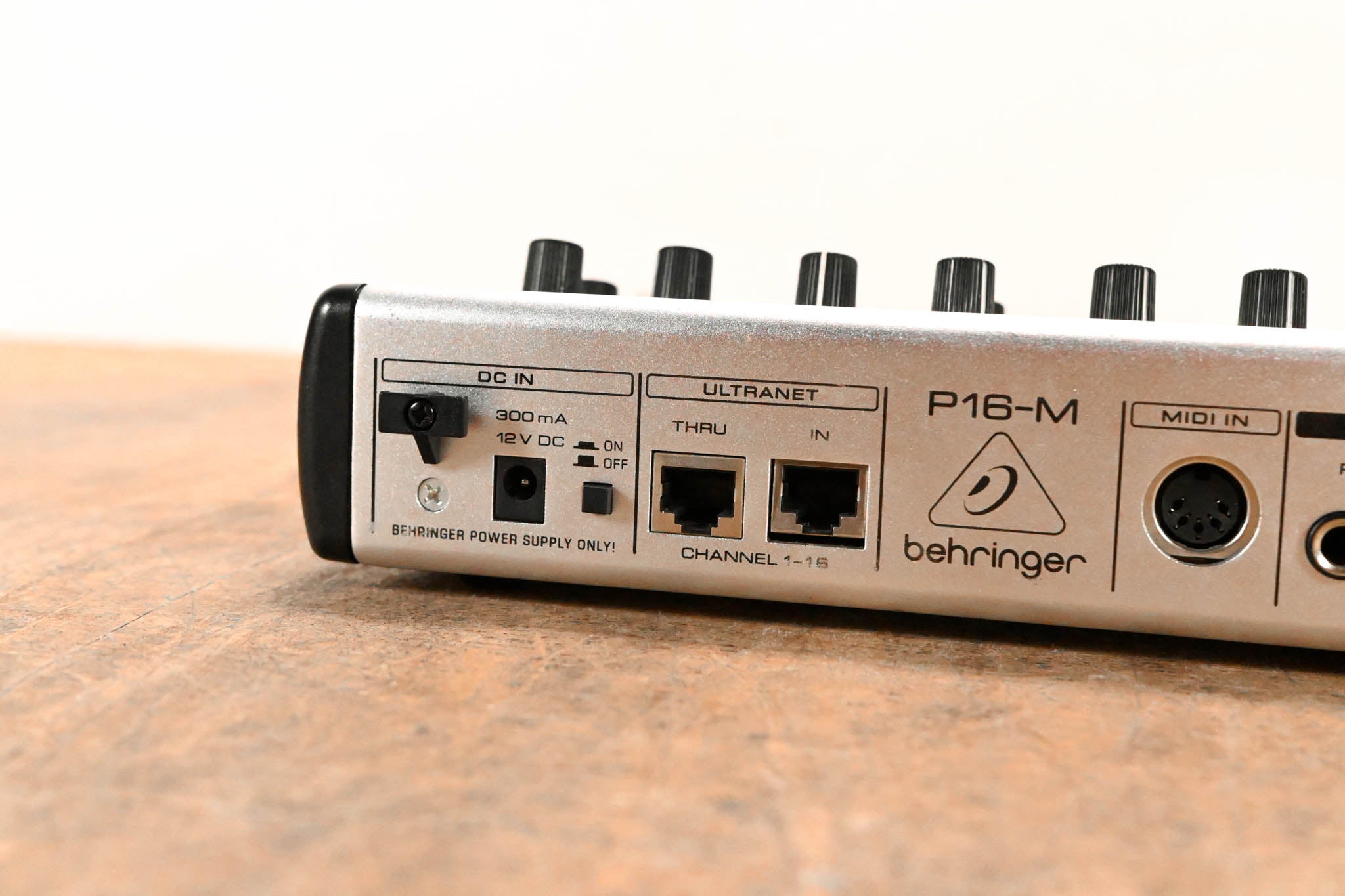 Behringer Powerplay P16-M 16-Channel Digital Personal Mixer