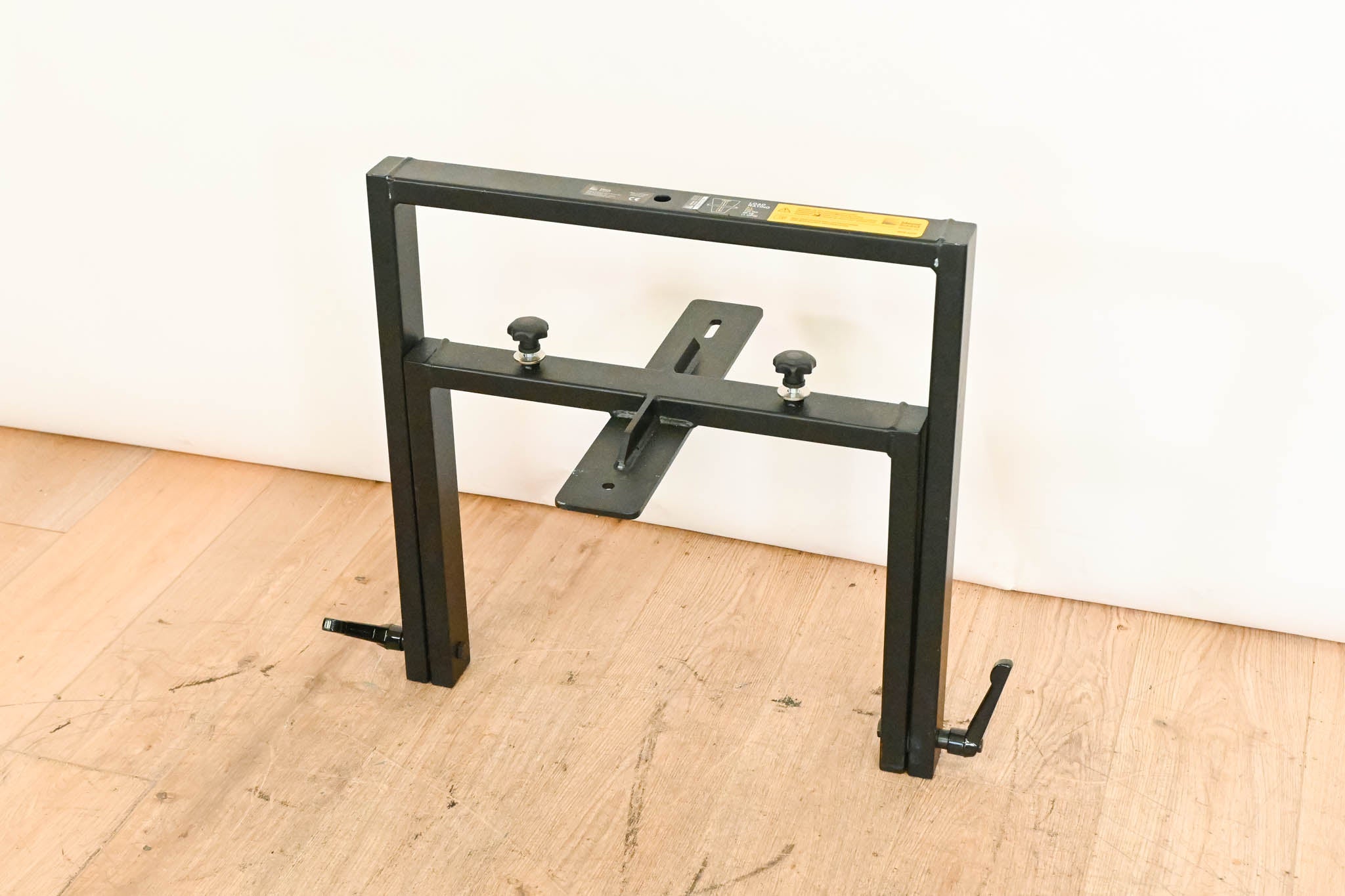 Meyer Sound MYA-UPQ Mounting Cradle Style Yoke for UPQ Speaker