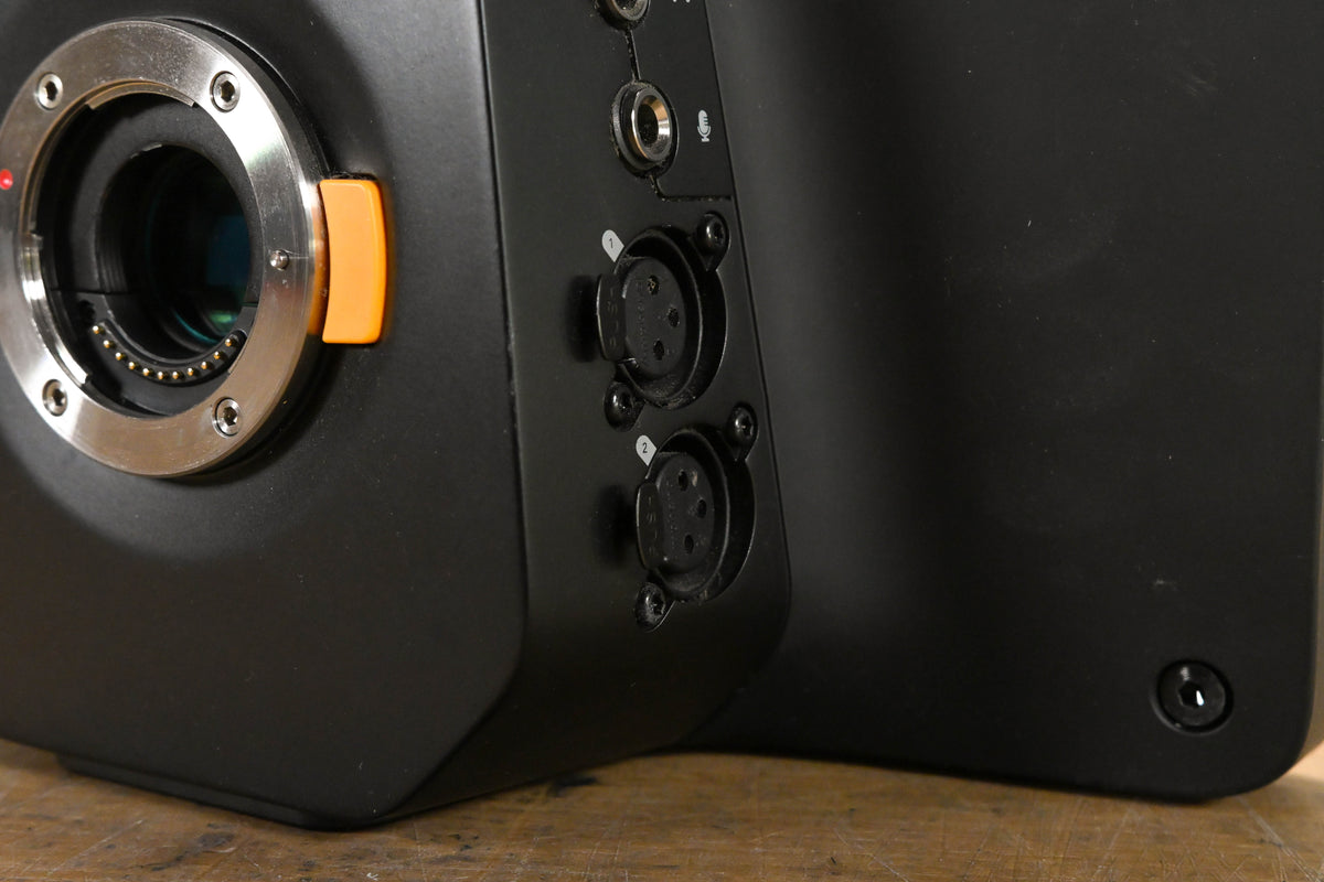 Blackmagic Design Studio Camera 4K 2