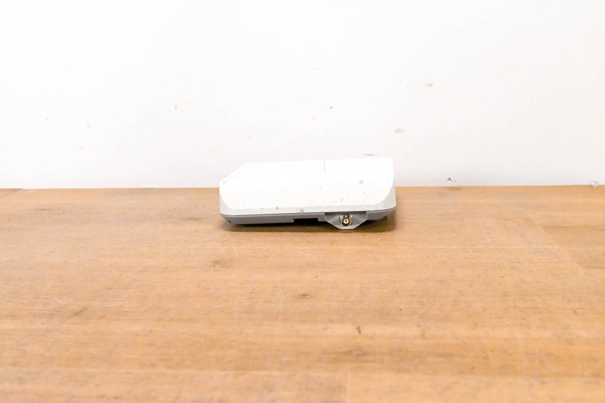 Shure UA864US Wall-Mounted Wideband Antenna - 470-698 MHz