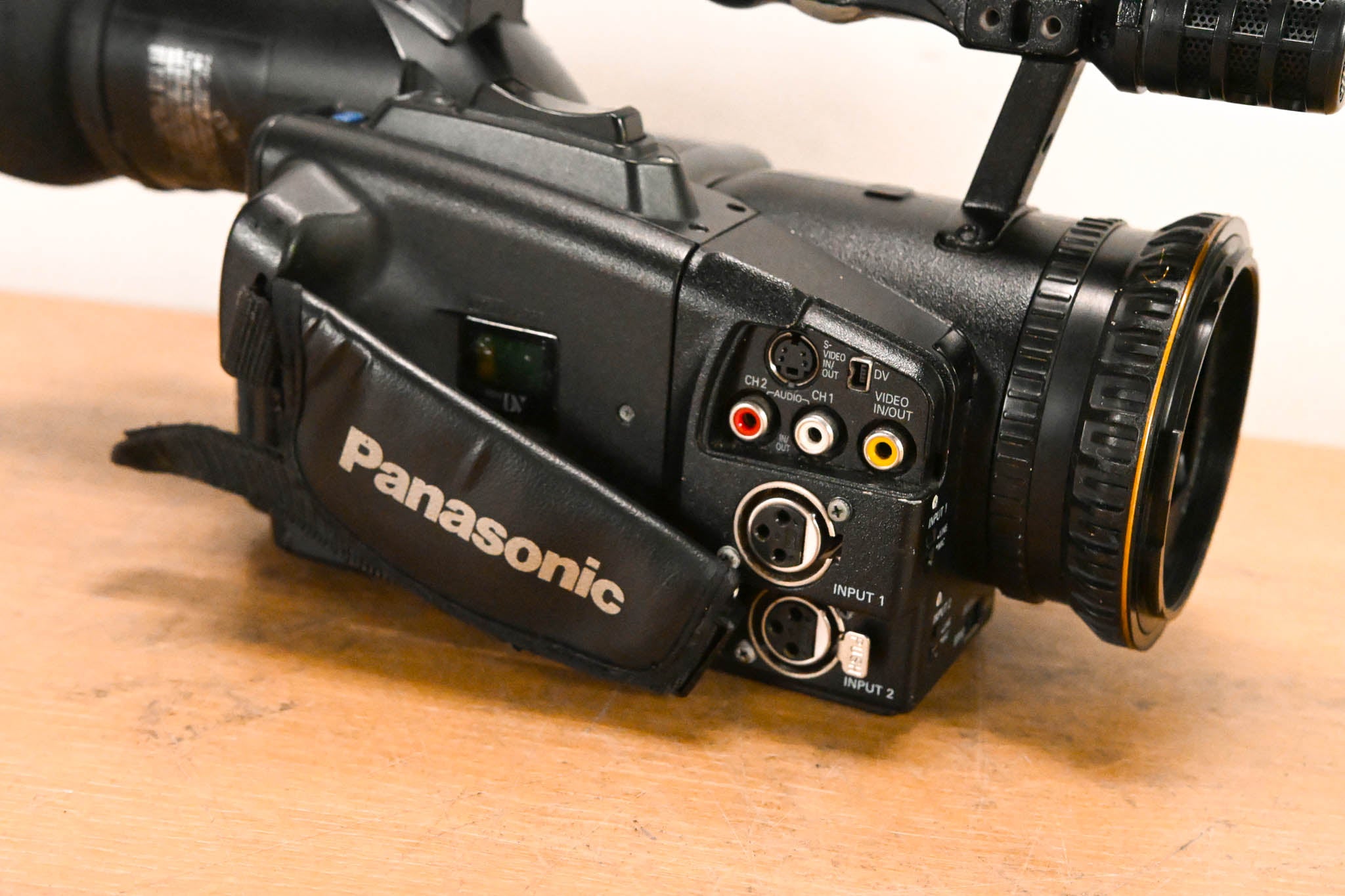 Panasonic AG-DVX100B 3-CCD Mini-DV Cinema Video Camcorder