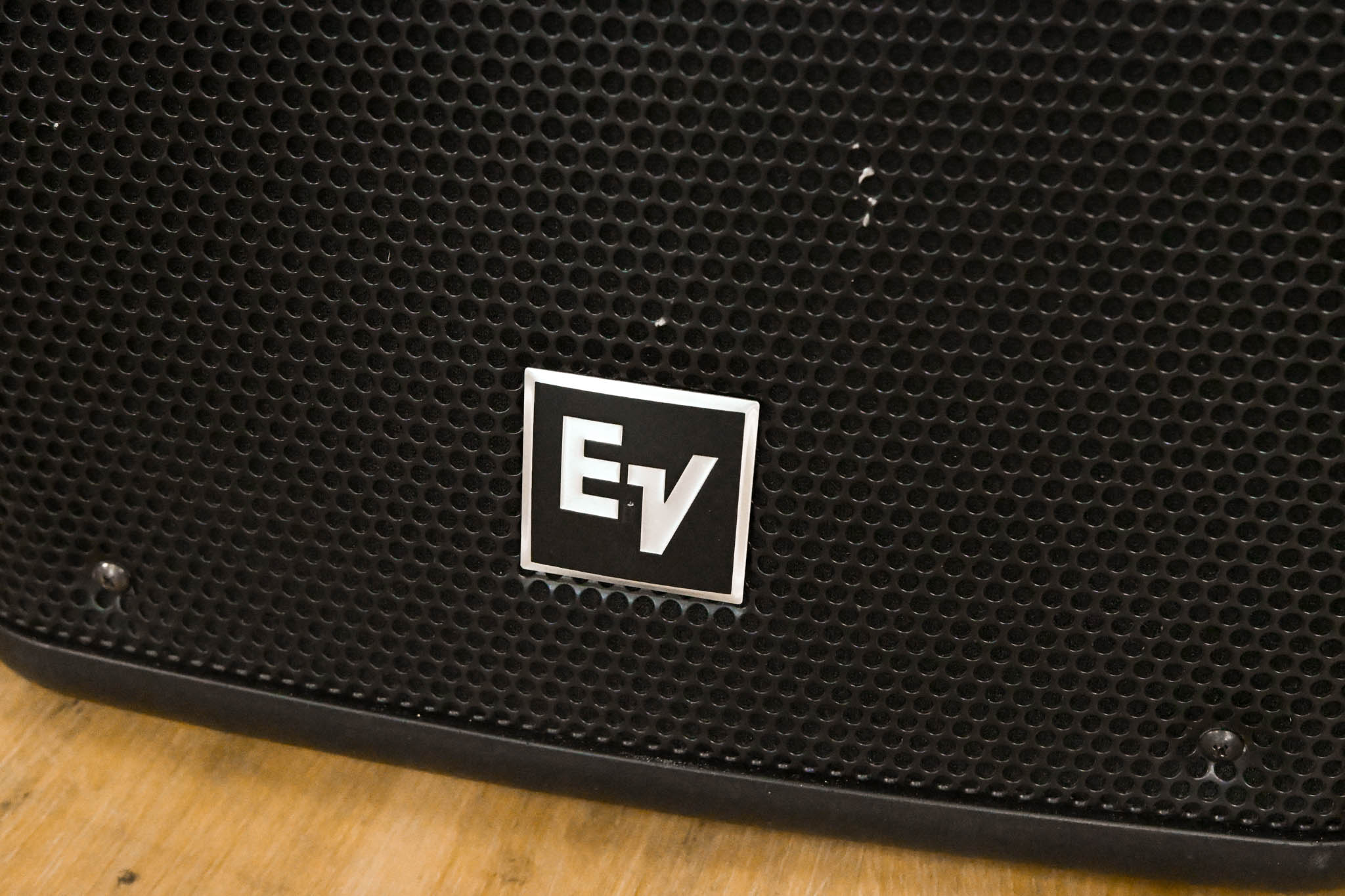 Electro-Voice (EV) ZX5-90 2-Way Passive PA Speaker (PAIR)