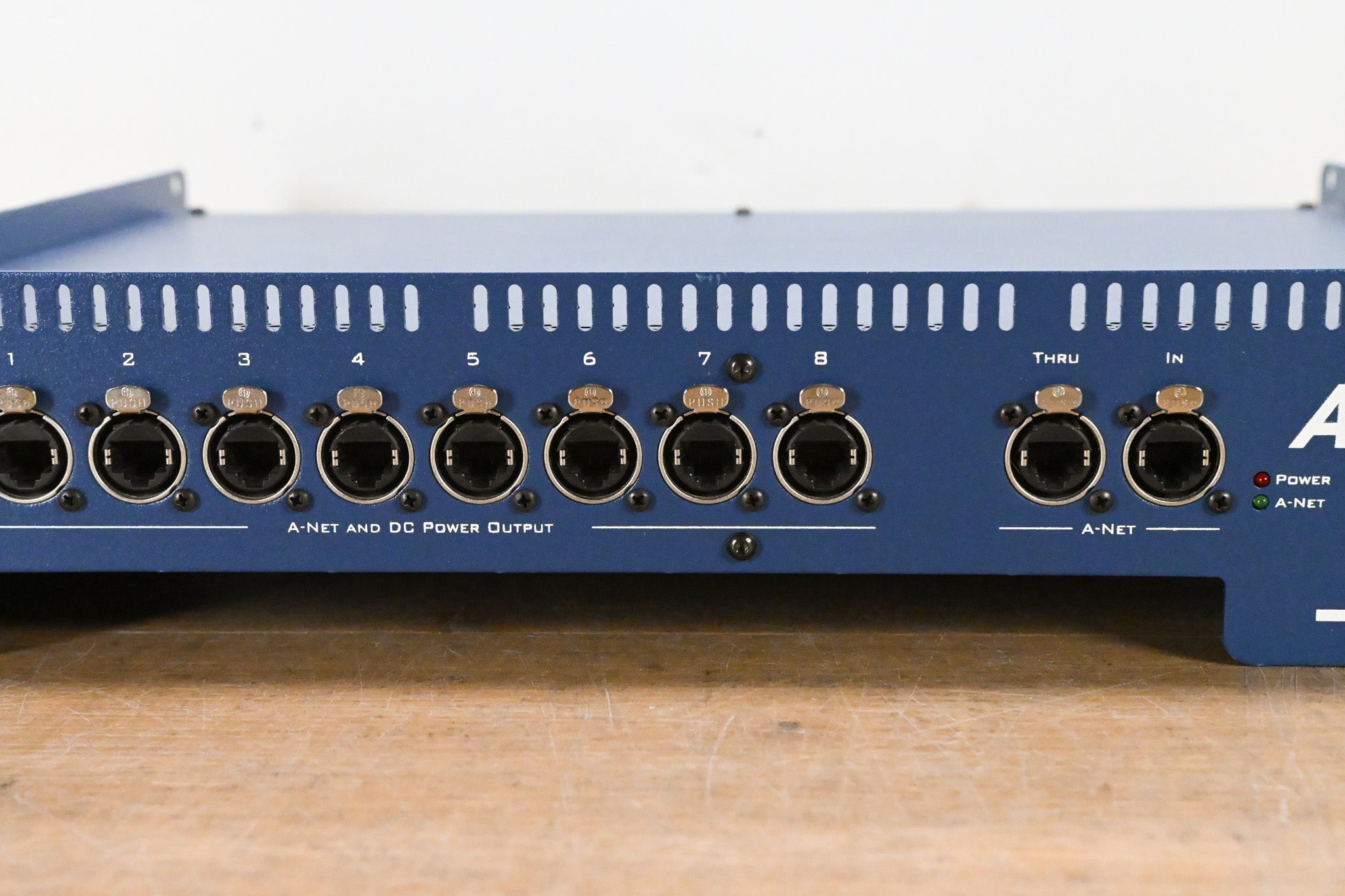 Aviom A-16D Pro A-Net Distributor
