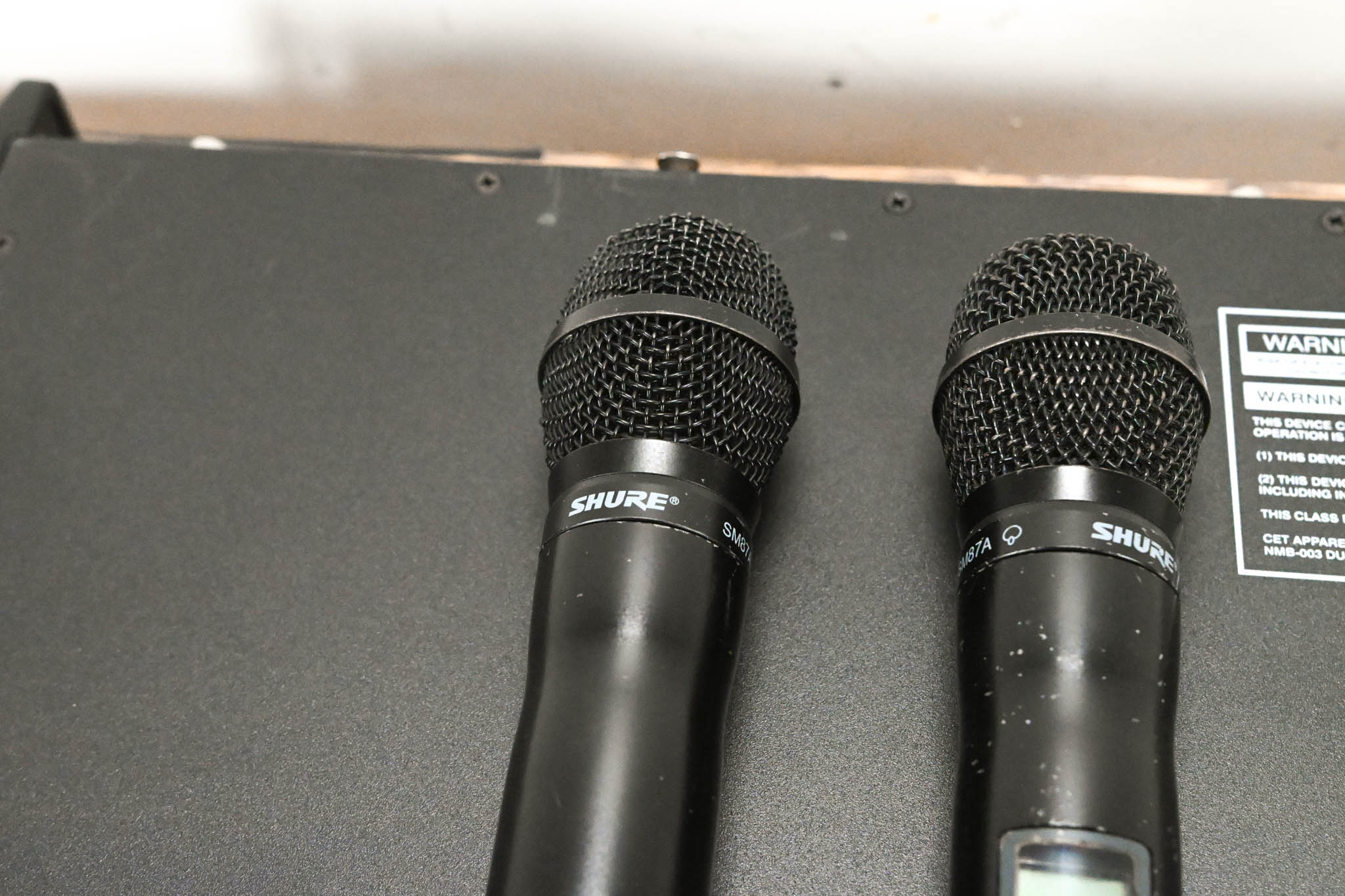Shure UR4D Wireless Receiver w/ two UR2/SM87A Handheld Transmitters - H4