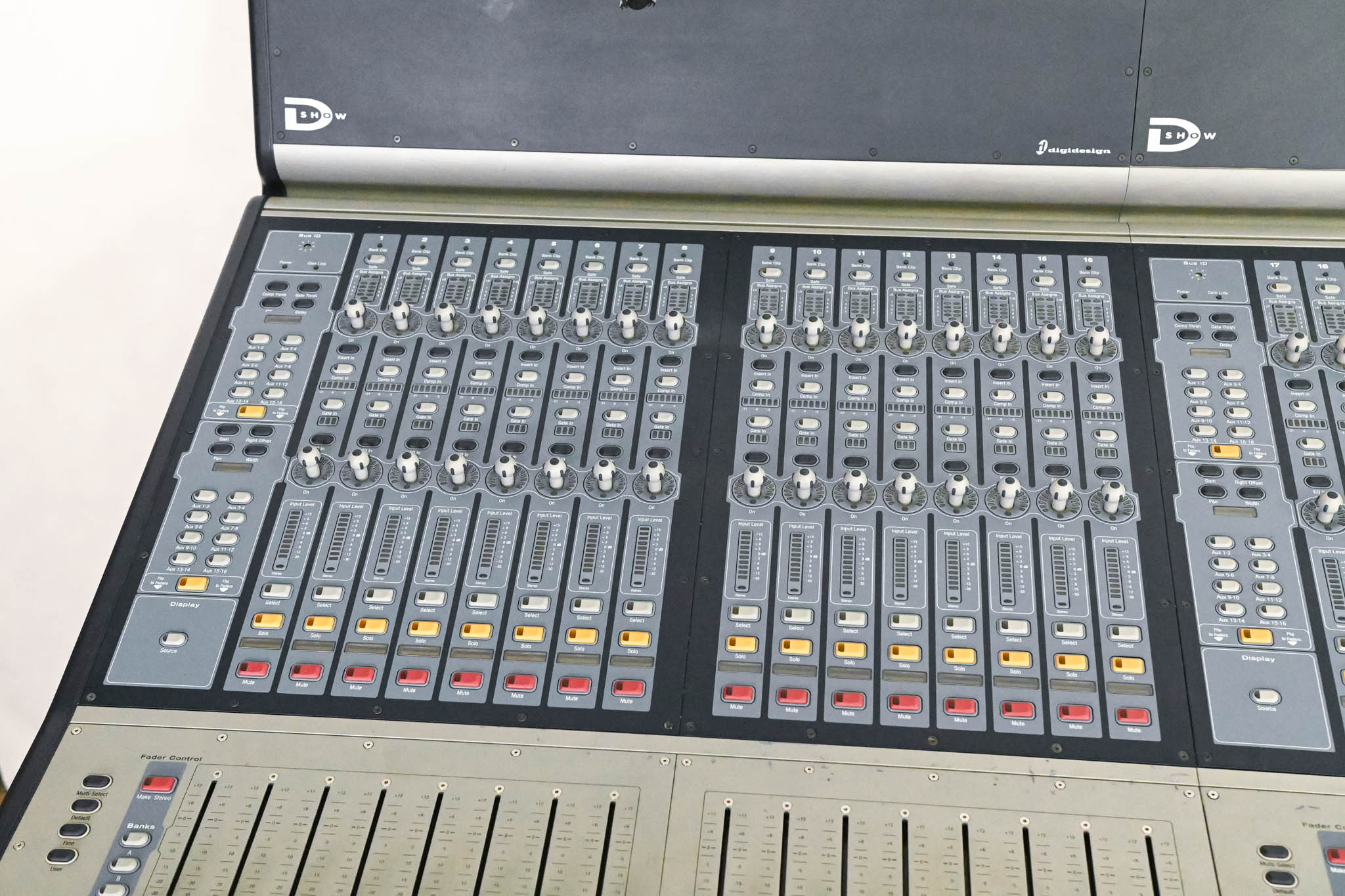 Digidesign VENUE D-Show Console Surface with Sidecar