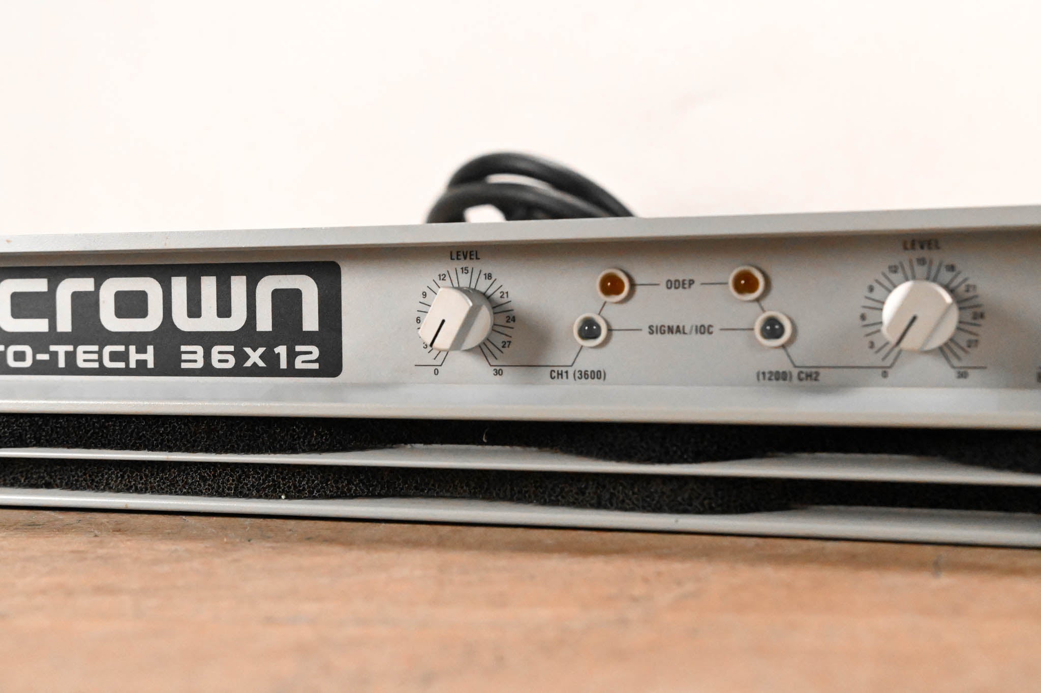 Crown Macro-Tech 36x12 2-Channel Power Amplifier