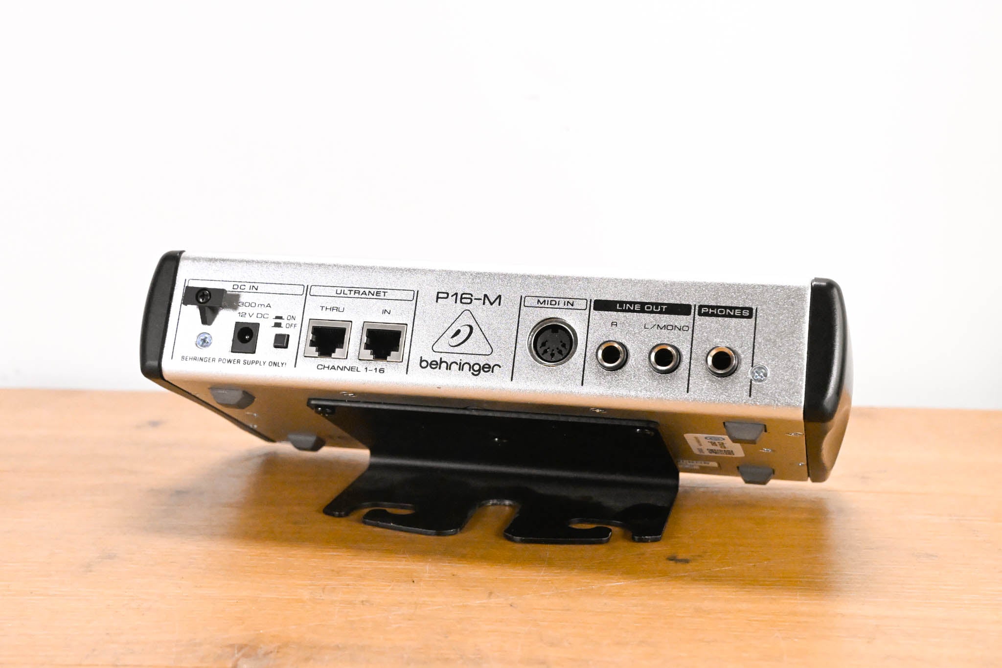 Behringer Powerplay P16-M 16-Channel Digital Personal Mixer