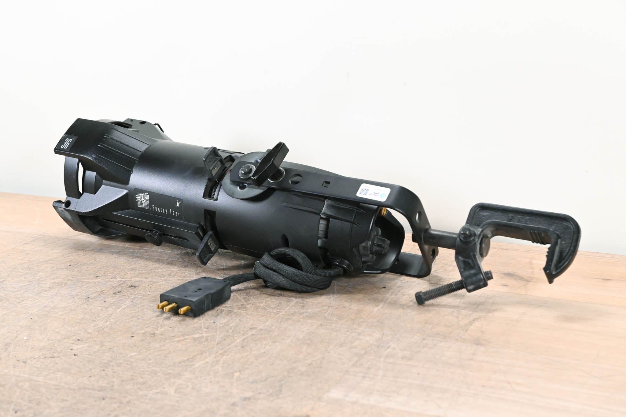 ETC Source Four Jr 36 Degree 575 Ellipsoidal Light