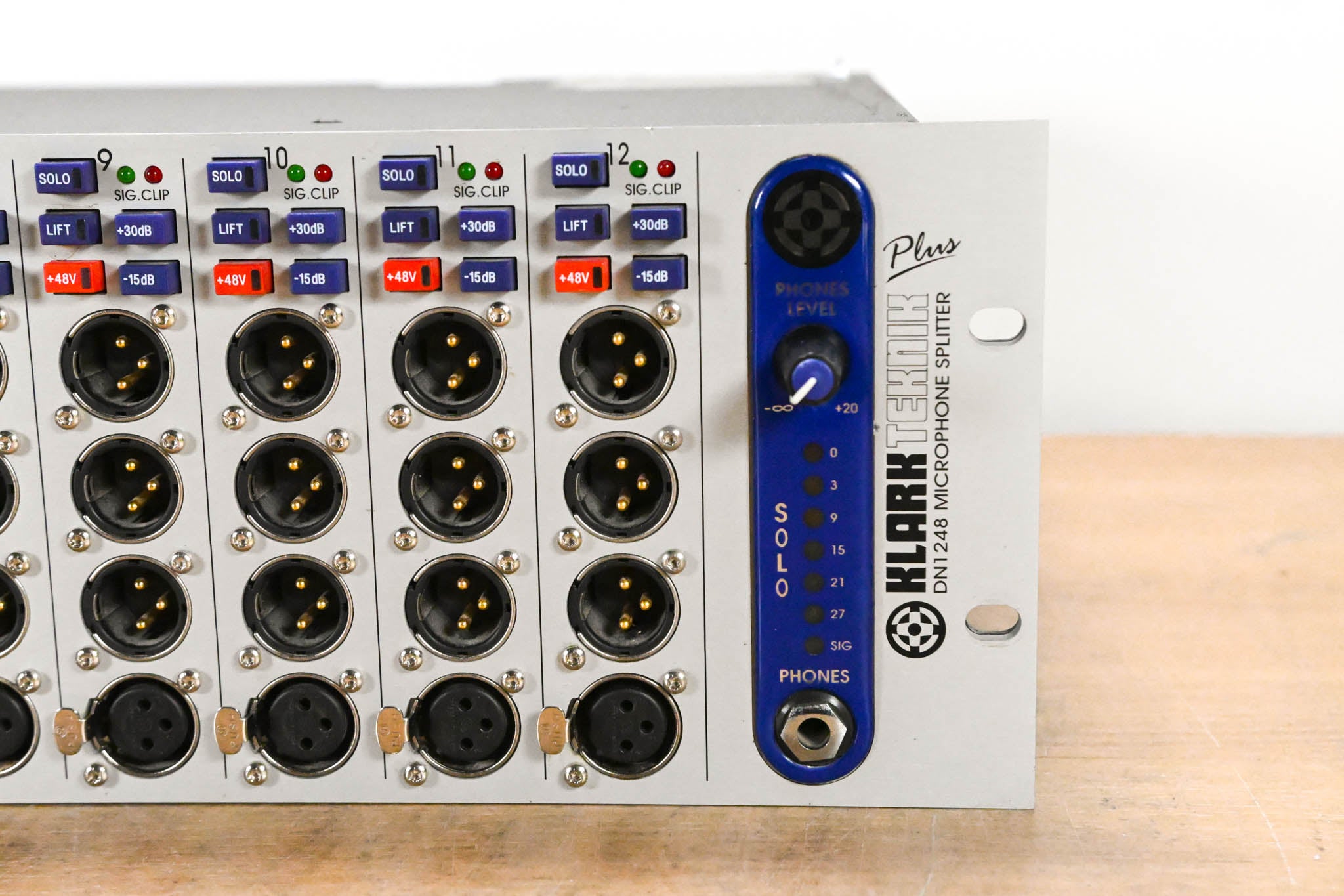 Klark Teknik DN1248+ Microphone Splitter