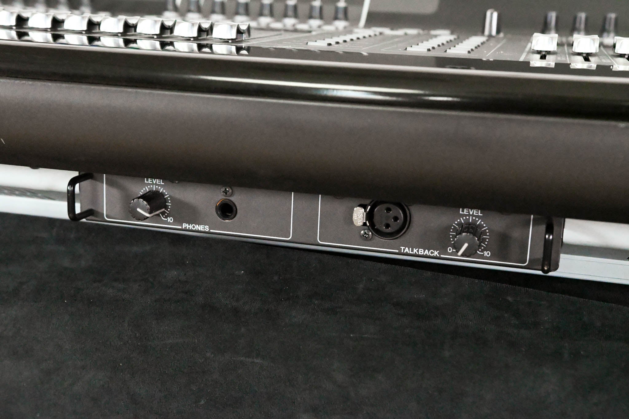 Yamaha CL5 72-Channel Digital Mixing Console