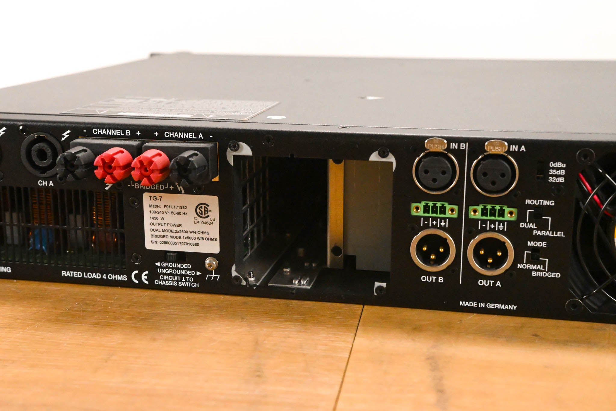 Electro-Voice (EV) TG-7 Tour-Grade Stereo Power Amplifier