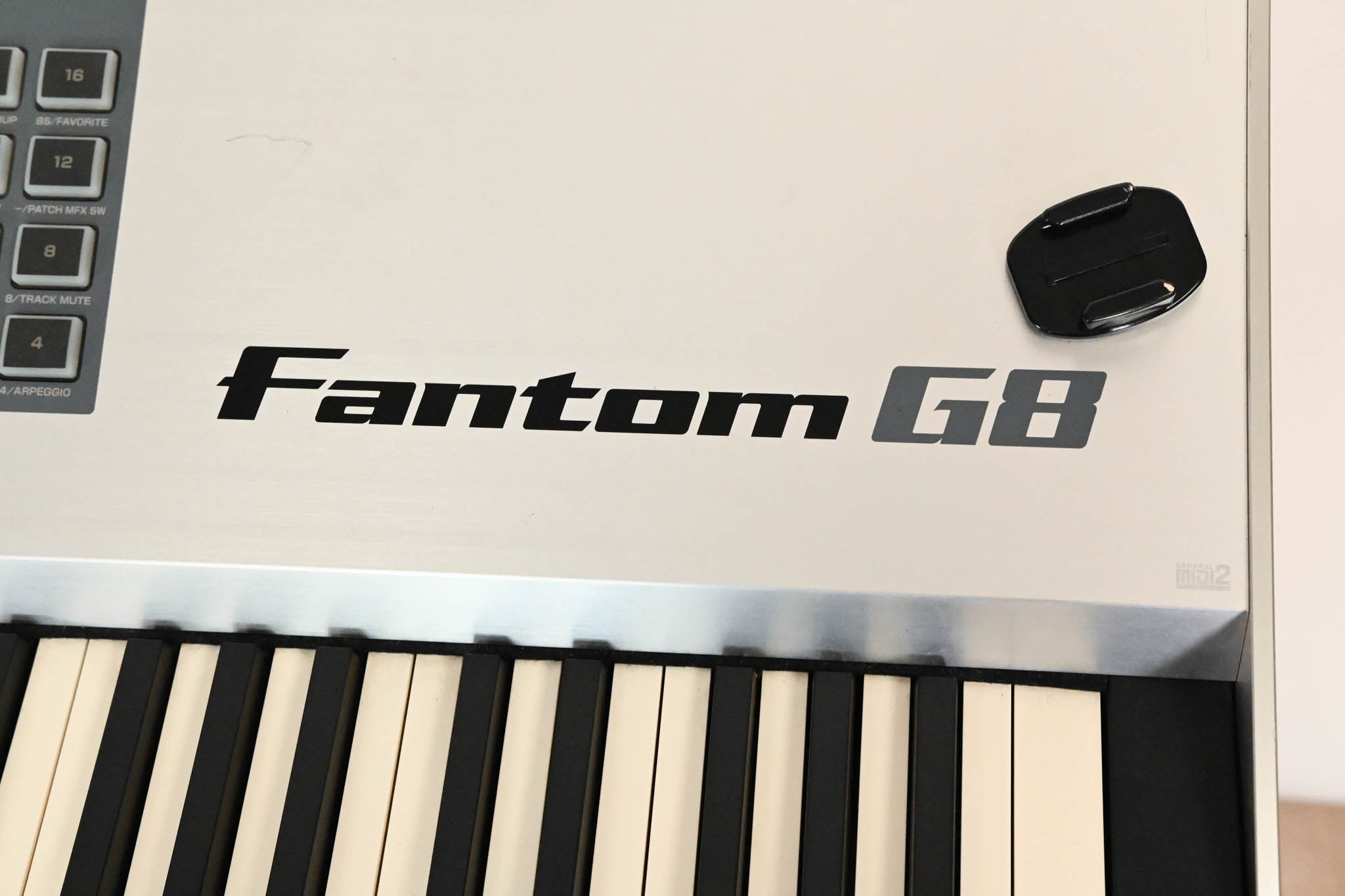 Roland Fantom G8 88-Key Keyboard Workstation