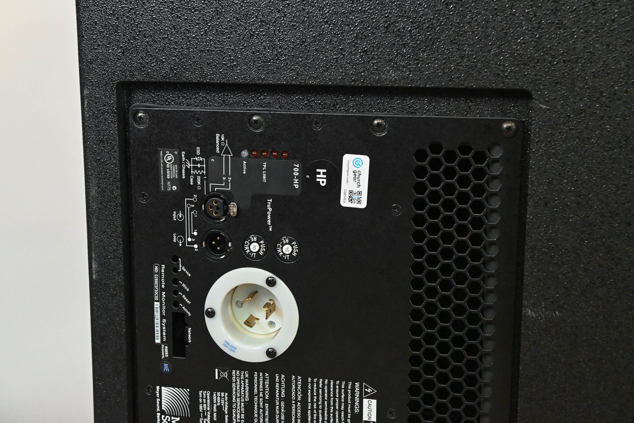 Meyer Sound 700-HP UltraHigh-Power Dual 18" Powered Subwoofer