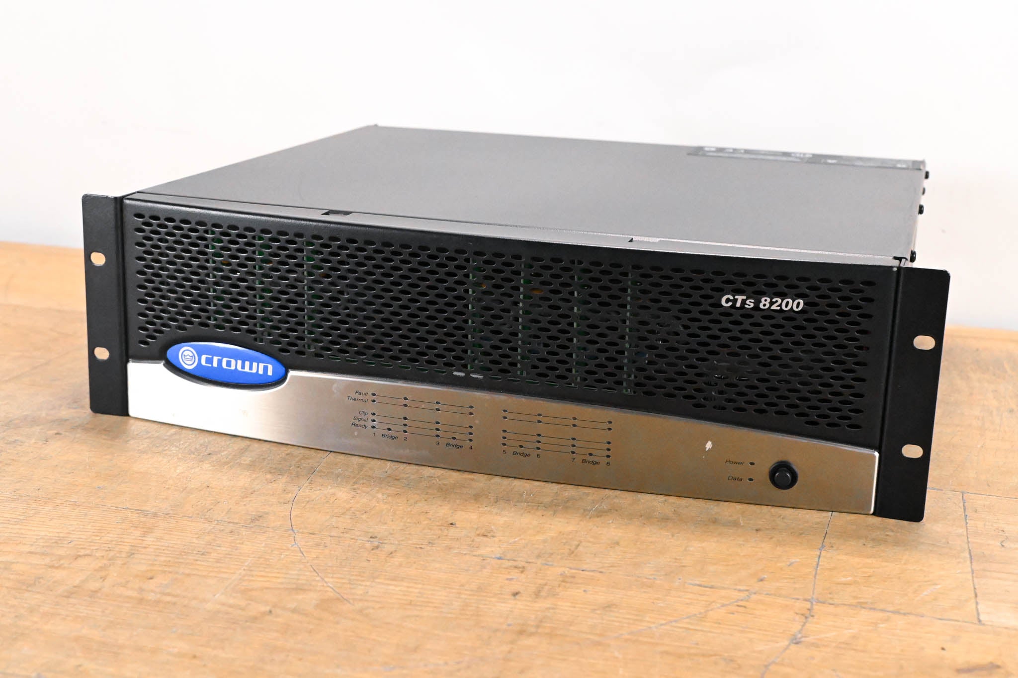 Crown CTs 8200 200W 8-Channel Power Amplifier