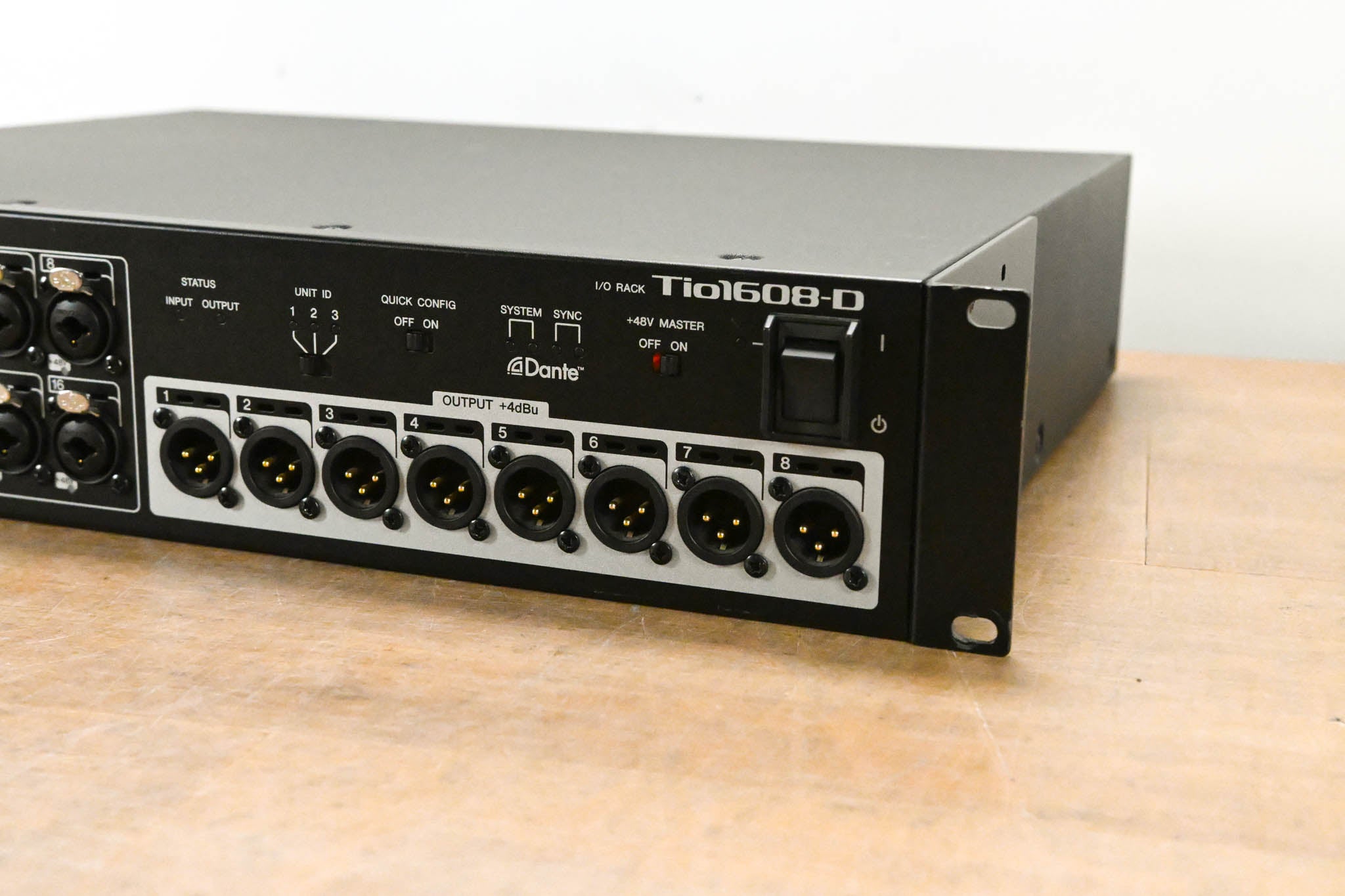 Yamaha Tio1608-D 16-Input/8-Output Dante Stagebox for TF Series Mixers