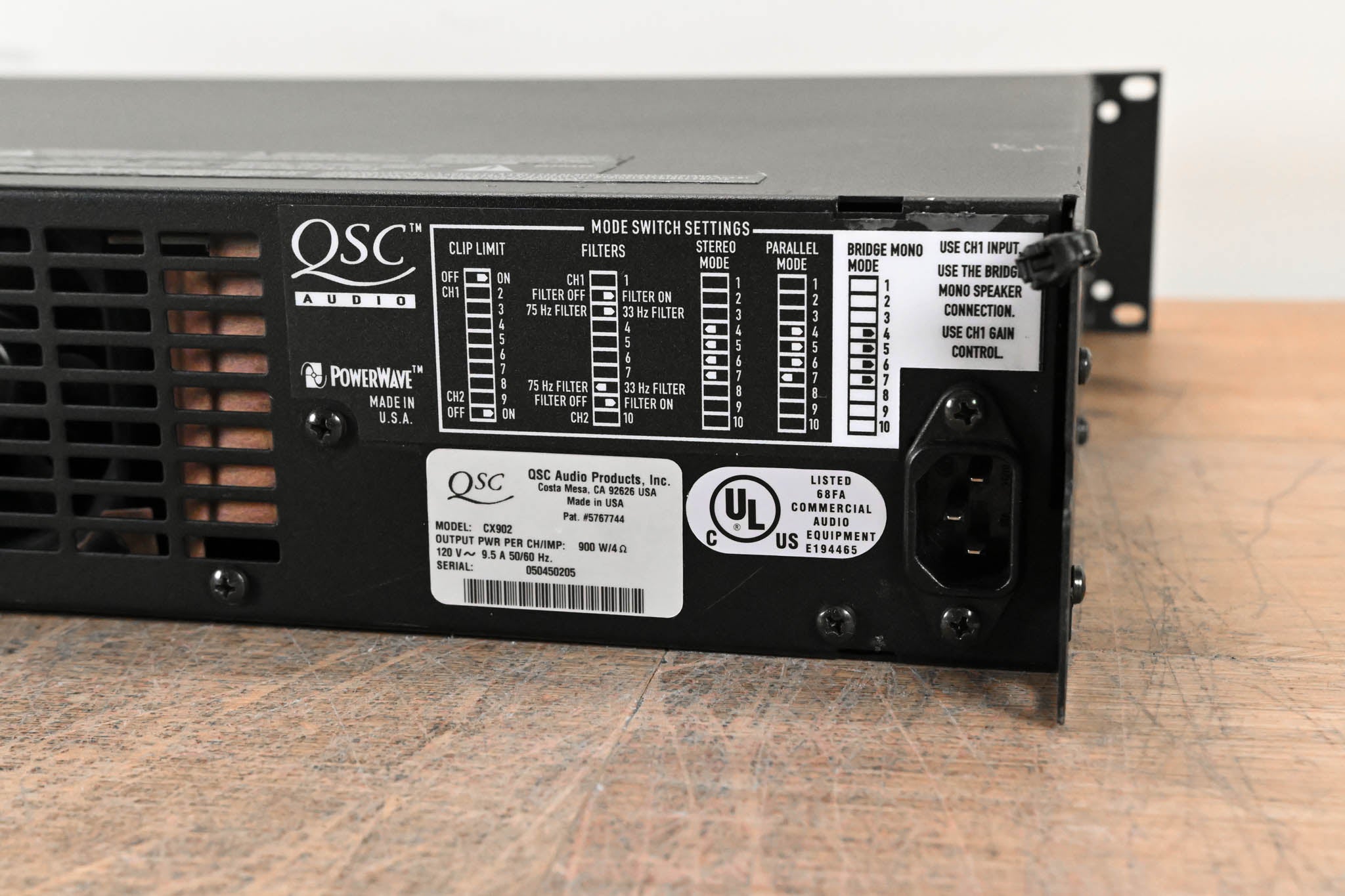 QSC CX902 2-Channel Power Amplifier