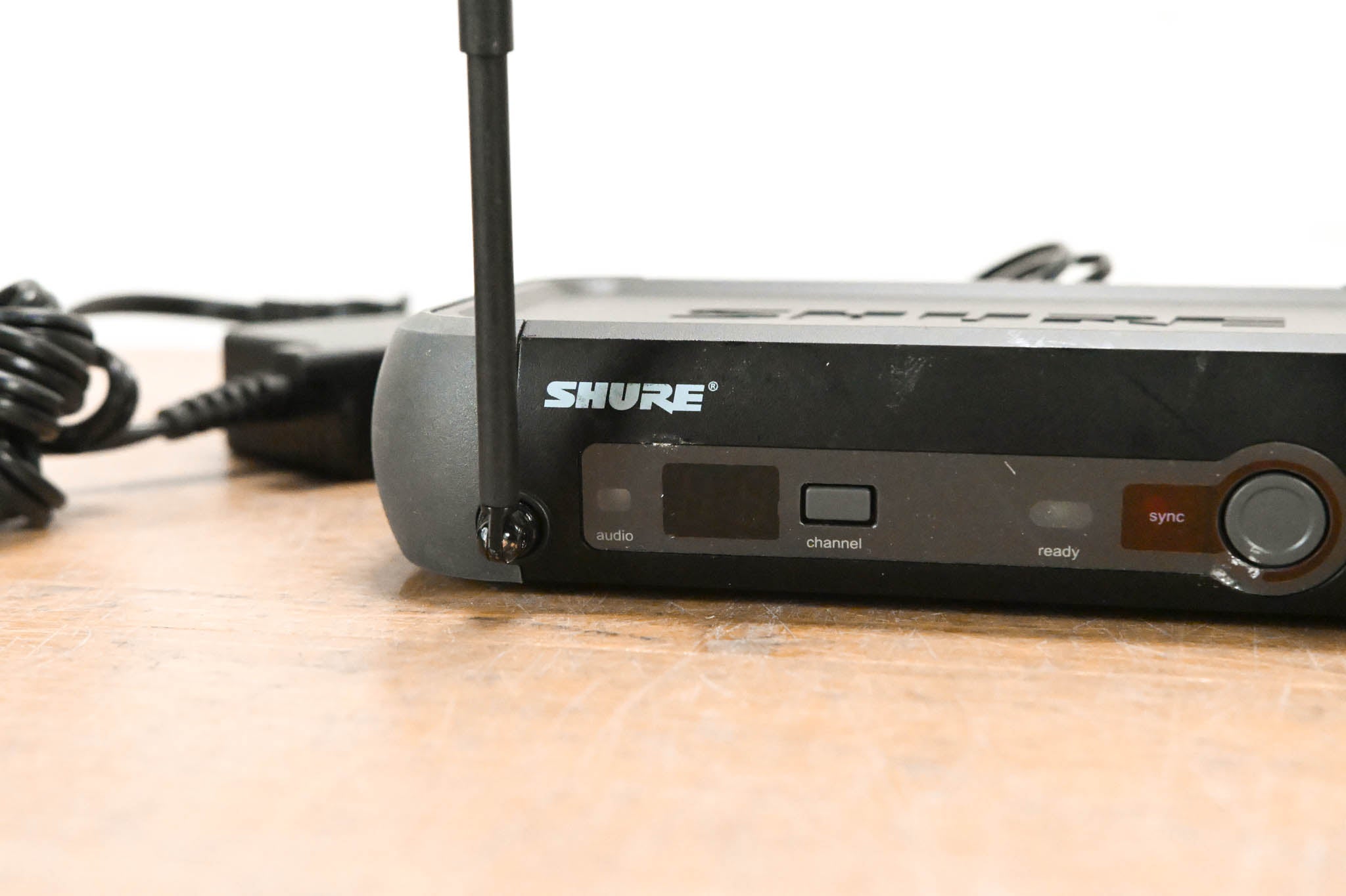 Shure PGX24/BETA58A Handheld Wireless System - L5 Band: 644-662 MHz