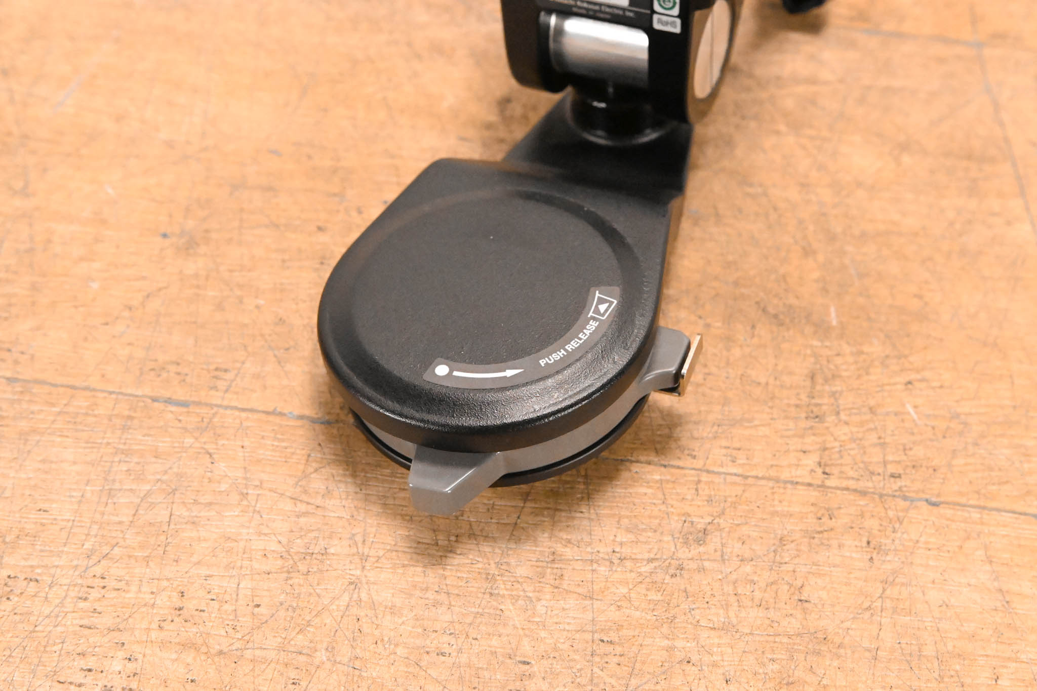 Hitachi AT-500 Studio Viewfinder Mount