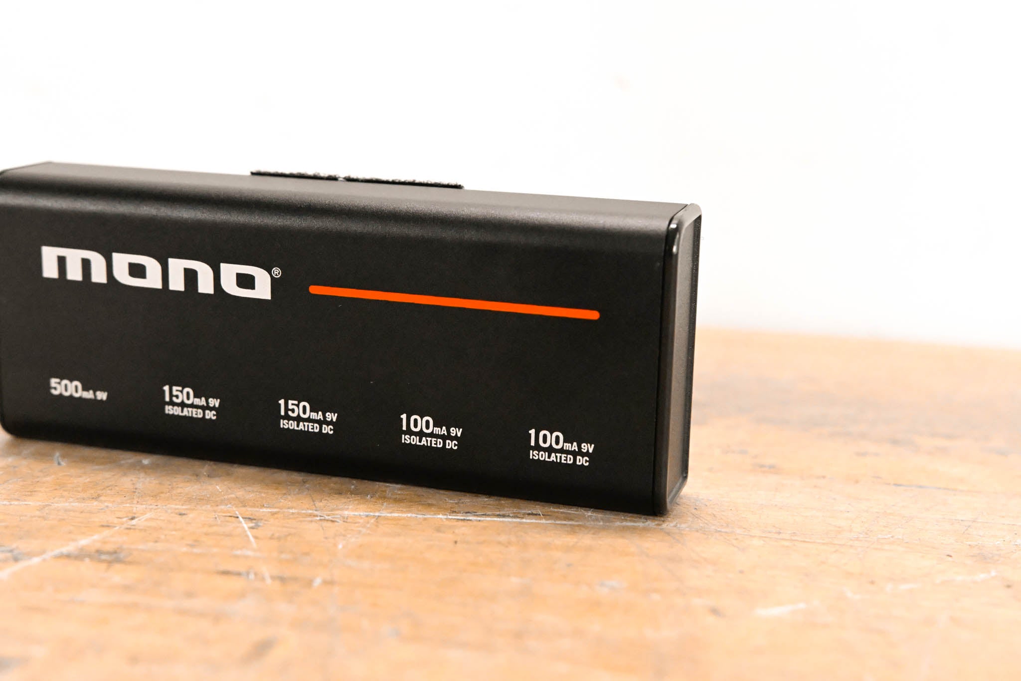 MONO 5-Outlet Isolated USB Pedalboard Power Supply  - Small