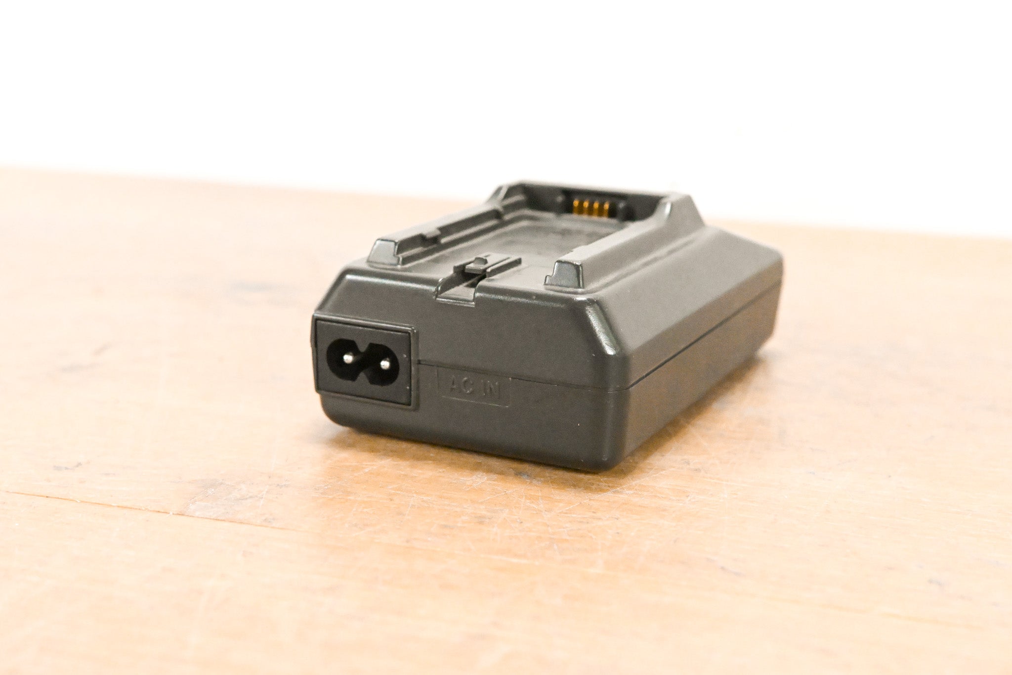 Panasonic DE-A20 Battery Charger / AC Adapter (NO POWER SUPPLY)