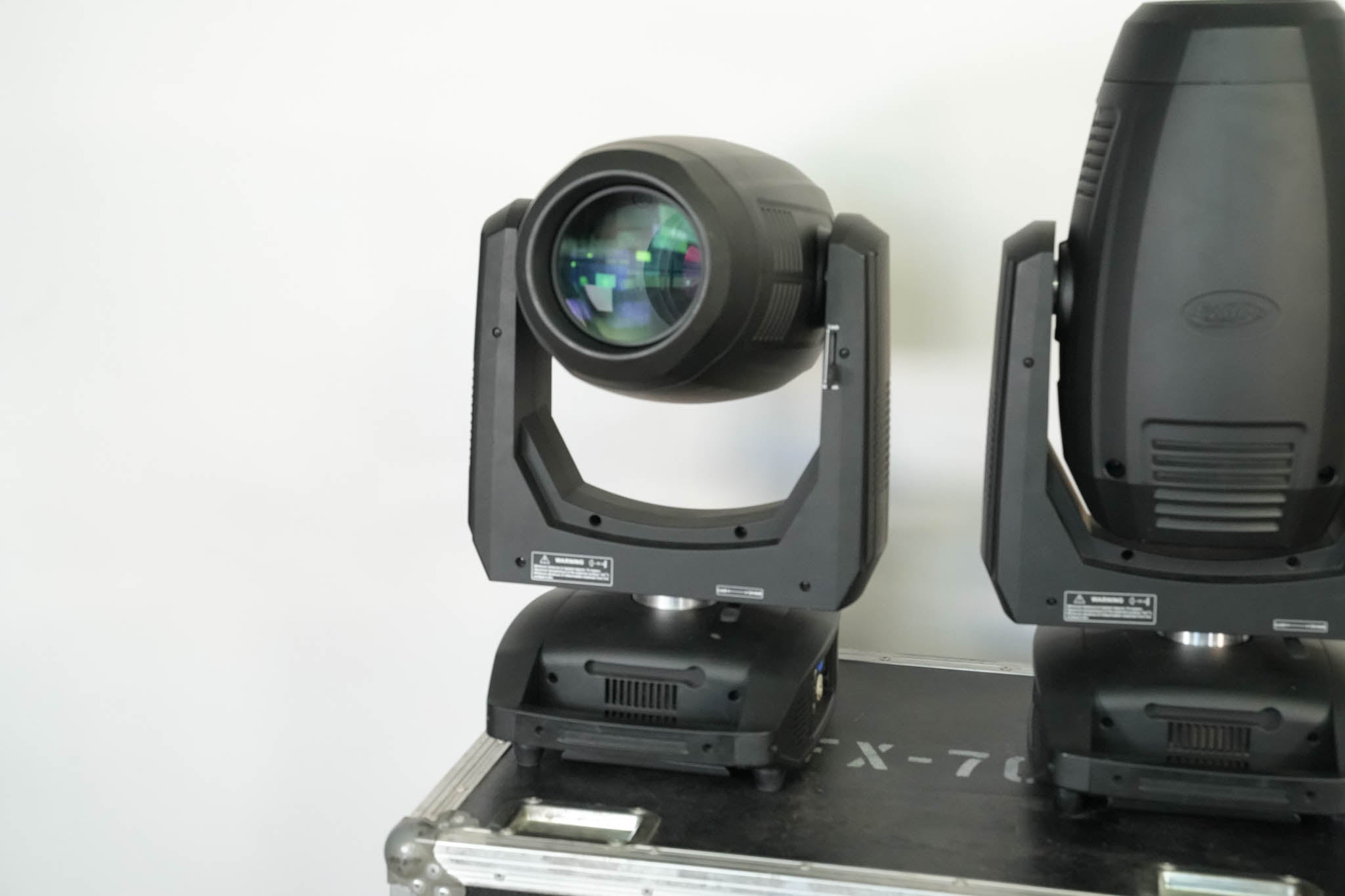 Elation Platinum HFX Hybrid 3-in-1 Moving Head Light Pair w/ Flight Case