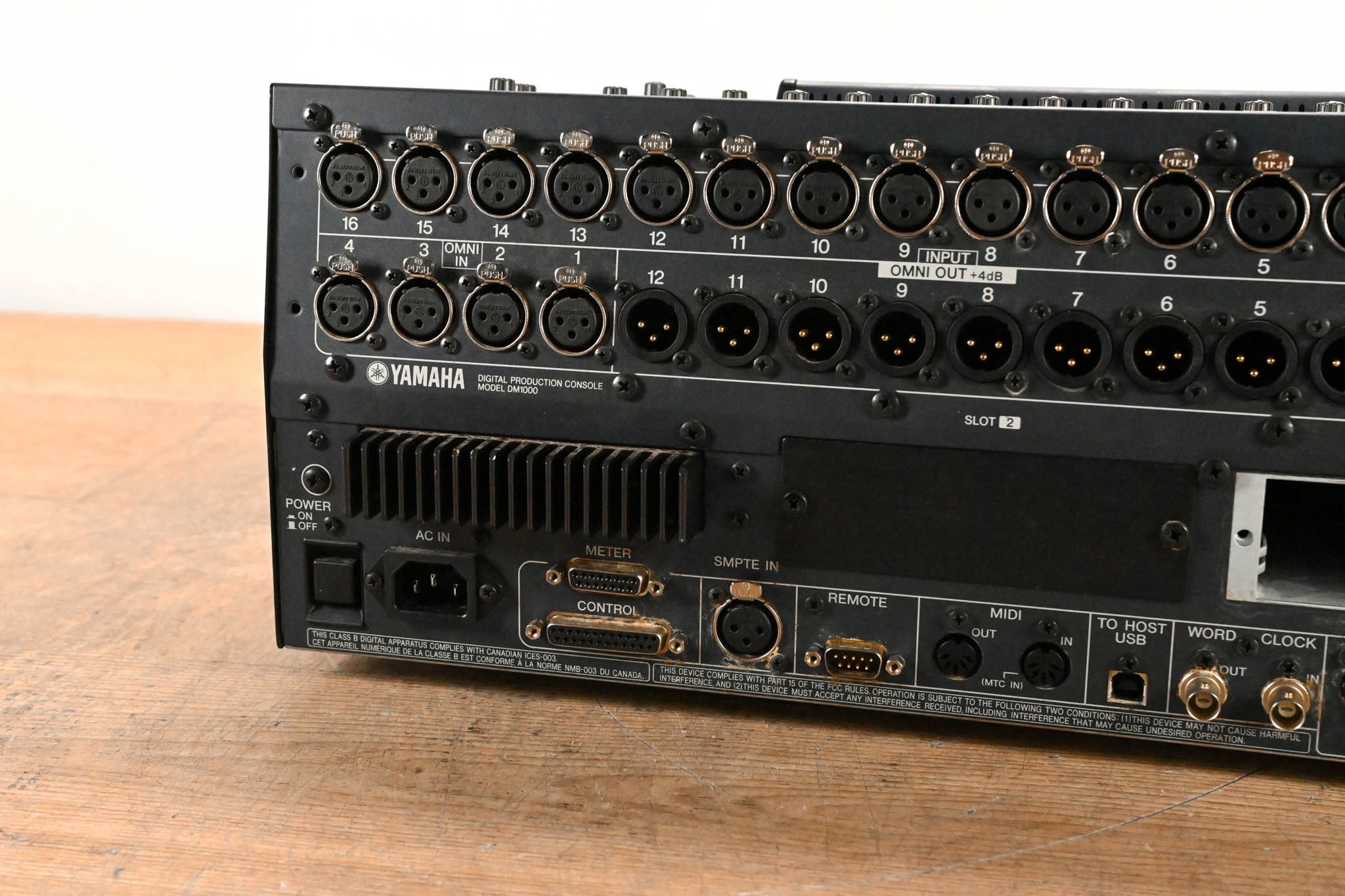 Yamaha DM1000 48-Channel Digital Audio Mixing Console