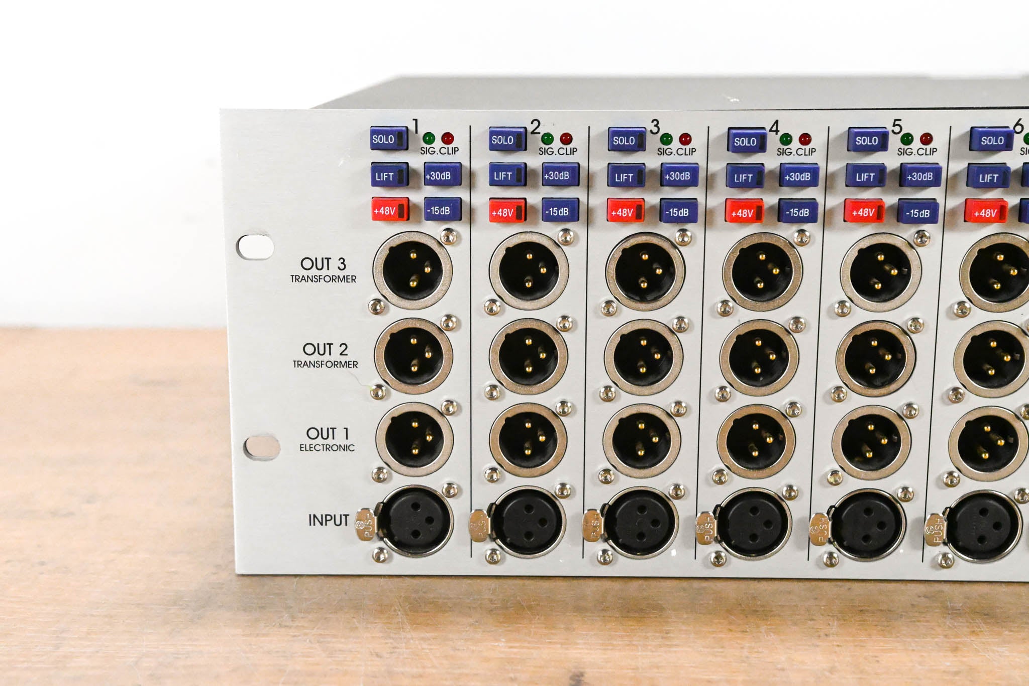Klark Teknik DN1248+ Microphone Splitter