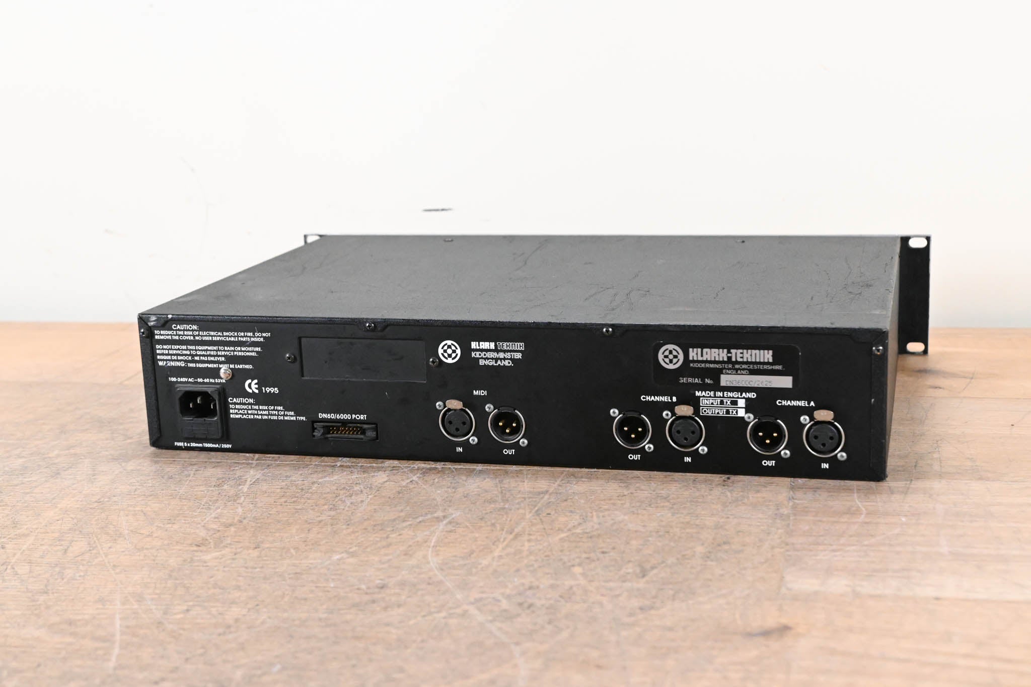 Klark Teknik DN3600 Programmable Graphic Equalizer