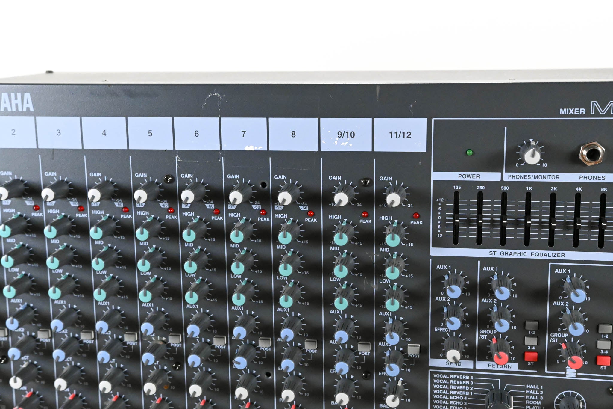 Yamaha MV12/6 12-Channel Rackmount Mixer