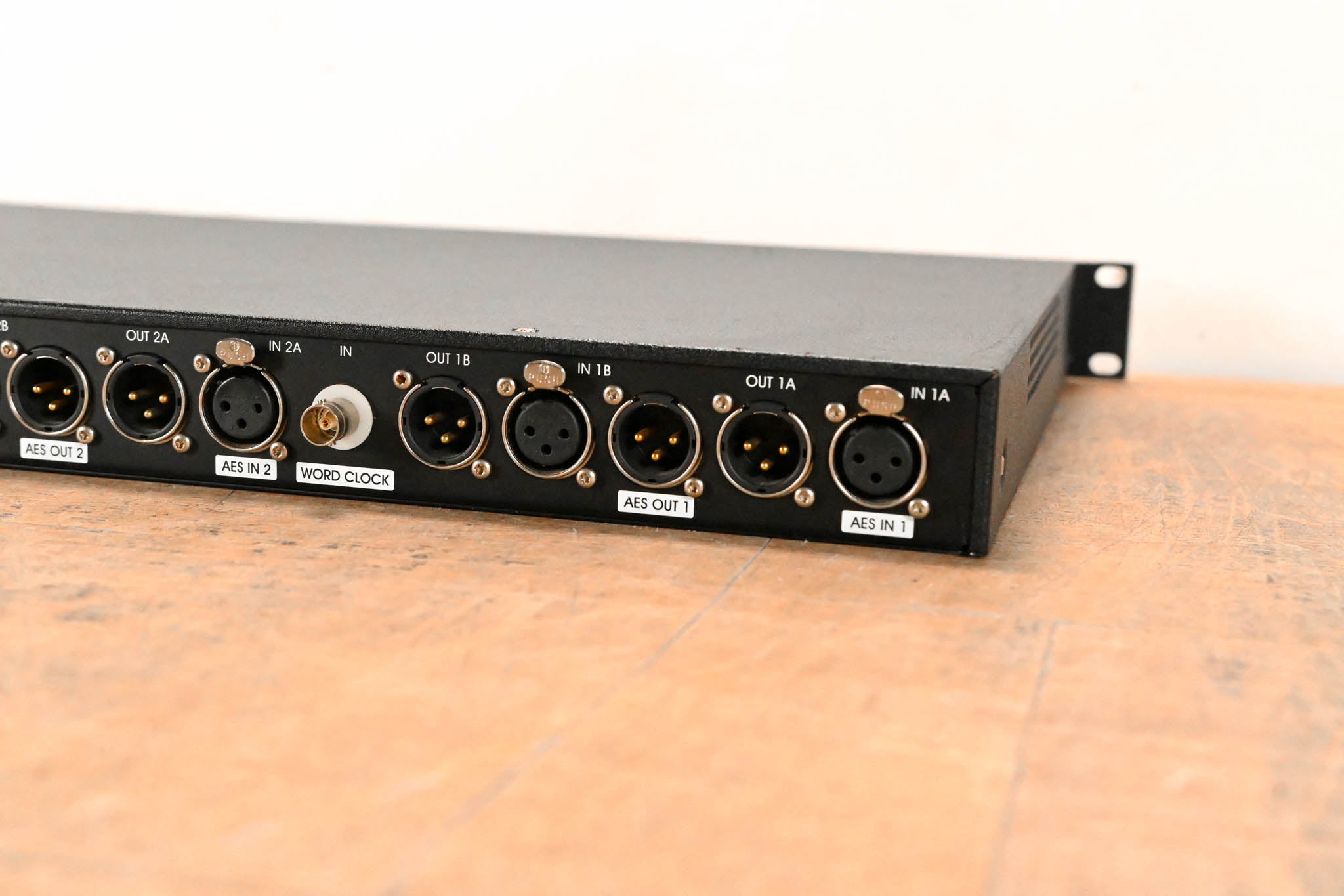 Klark Teknik DN9344E Helix Series Digital Equalizer