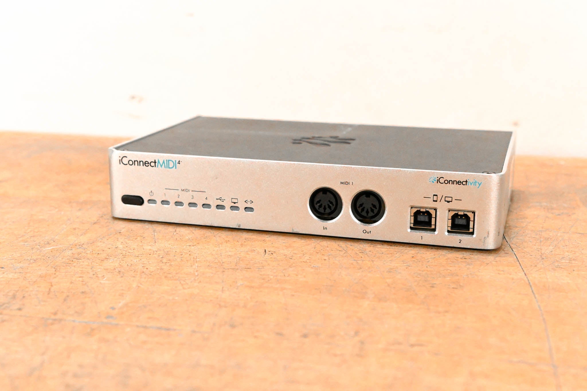 iConnectivity iConnectMIDI4+ USB + Lightning iOS MIDI Interface (NO PSU)