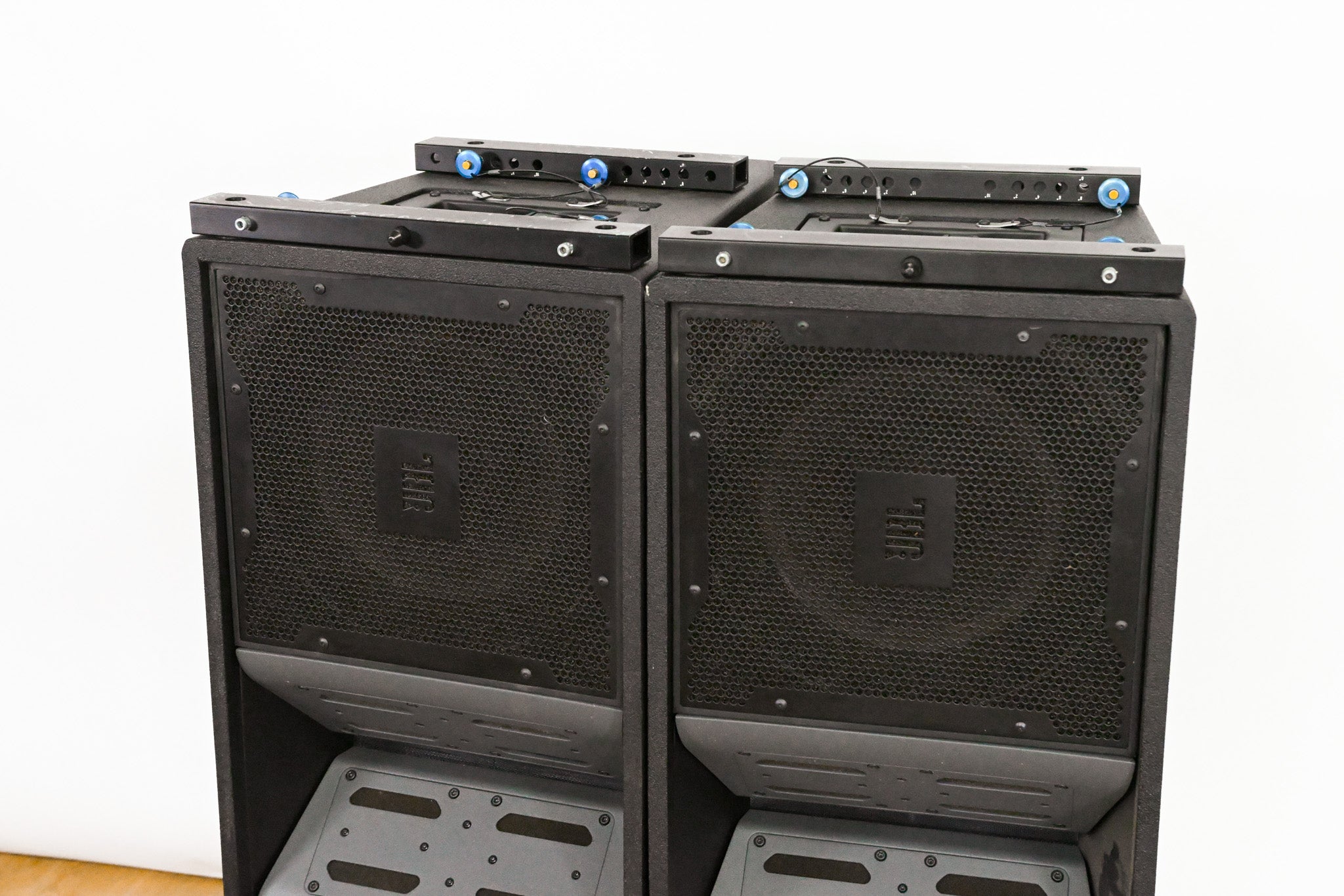 JBL VT4888DP Powered 3-Way Line Array Speaker (PAIR)