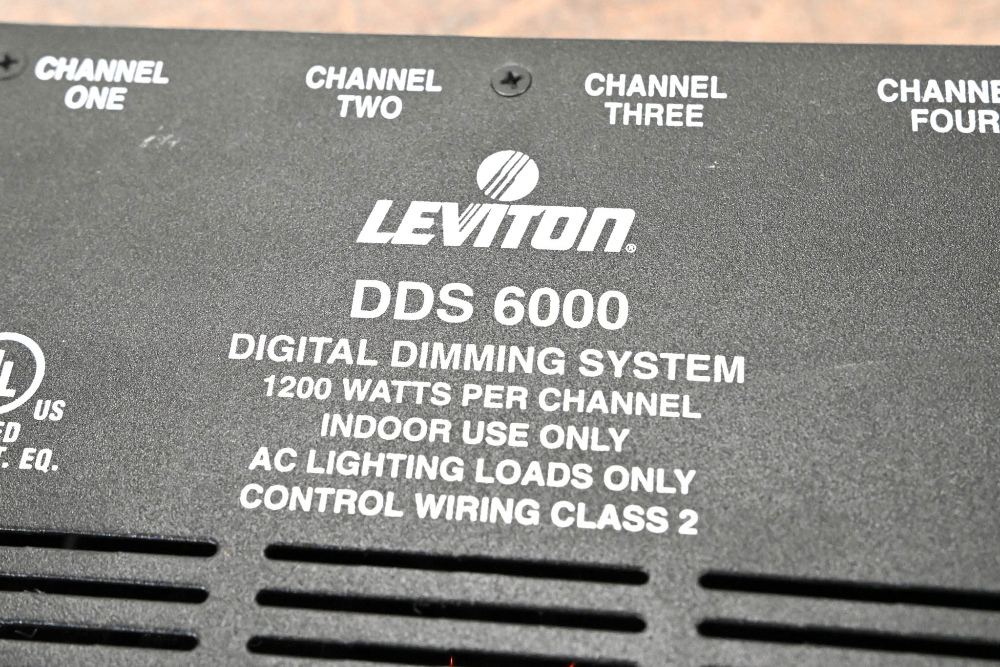 Leviton DDS 6000 4-Channel Dimmer Pack