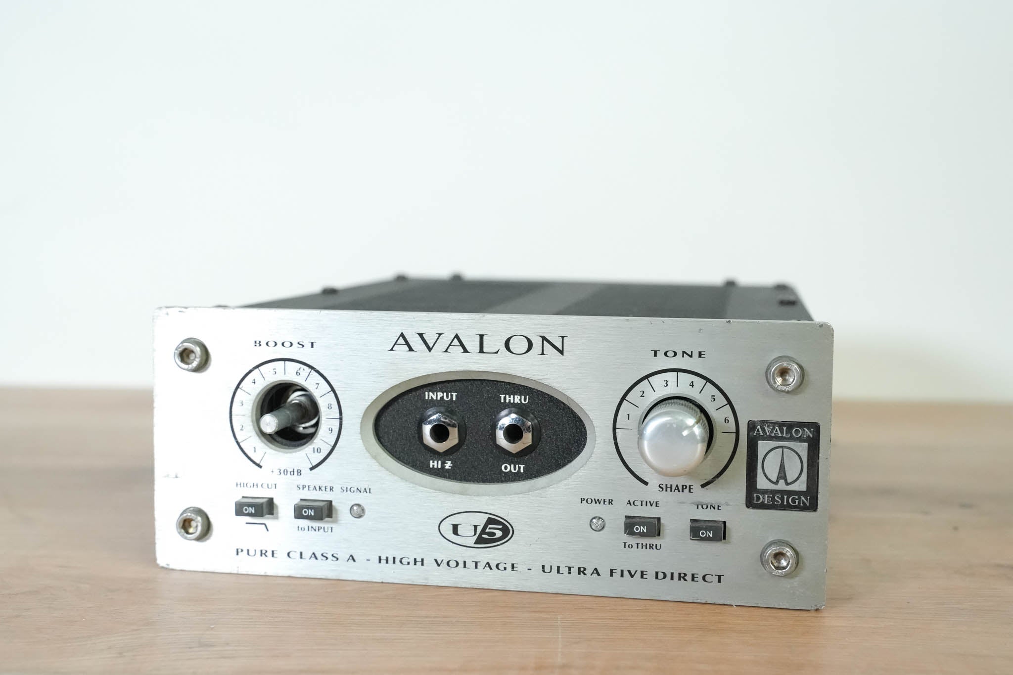 Avalon U5 Active Instrument Direct Box and Preamp CG01EW9