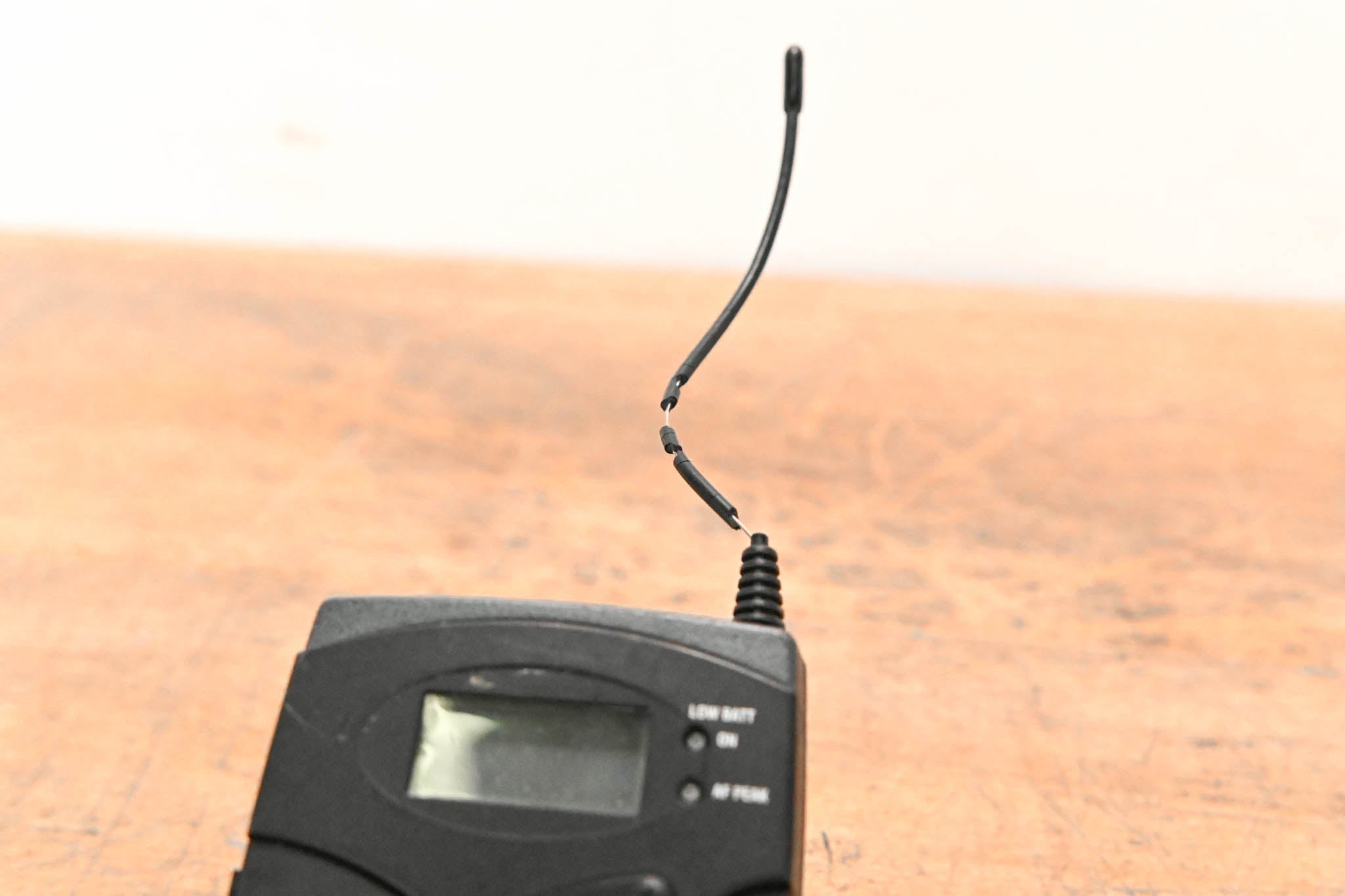 Sennheiser SK 100 G2 Bodypack Wireless Transmitter A Range: 518-554 MHz