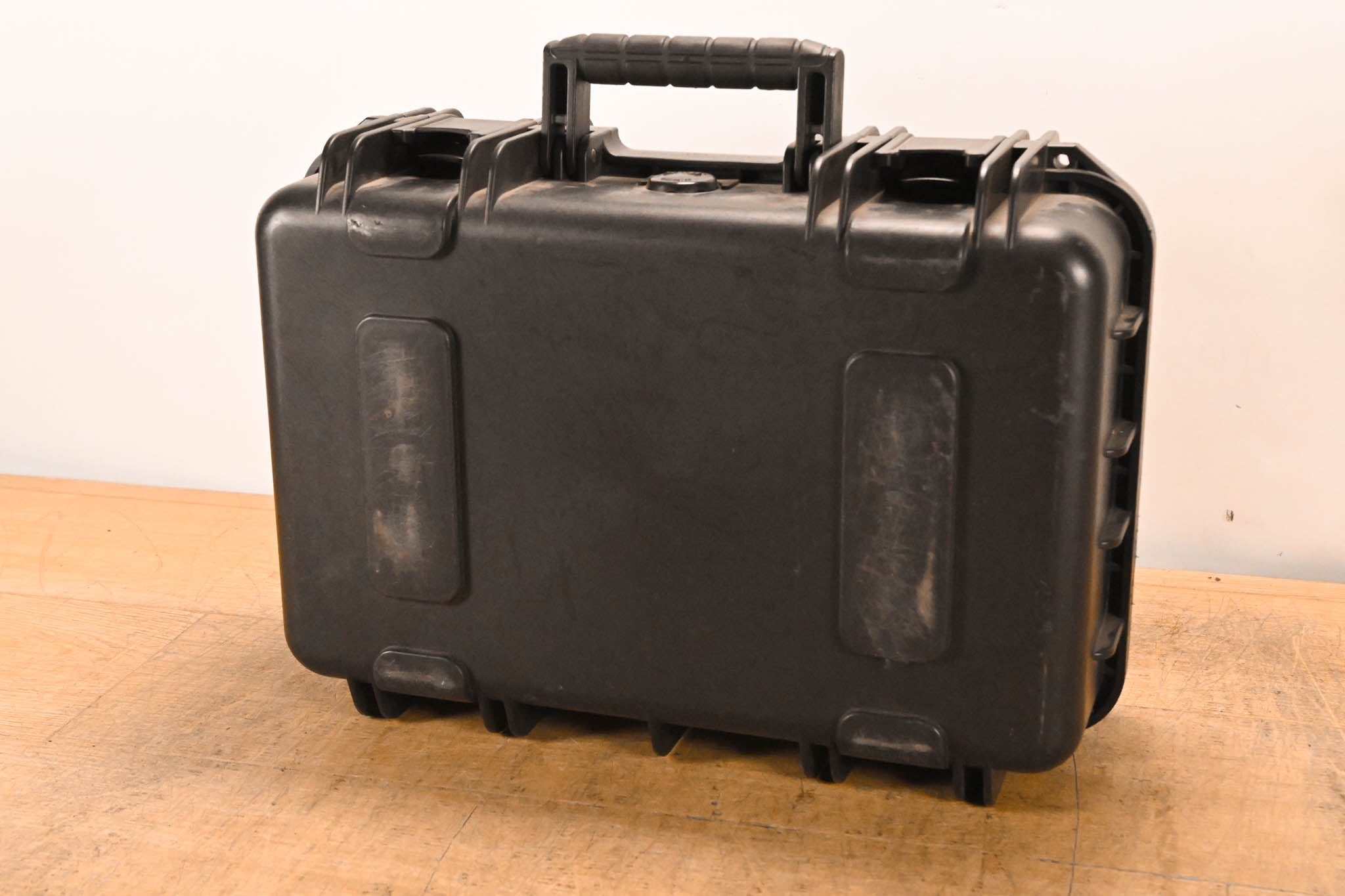 SKB Case with Foam - Interior Dimensions: 16" x 10" x 5"