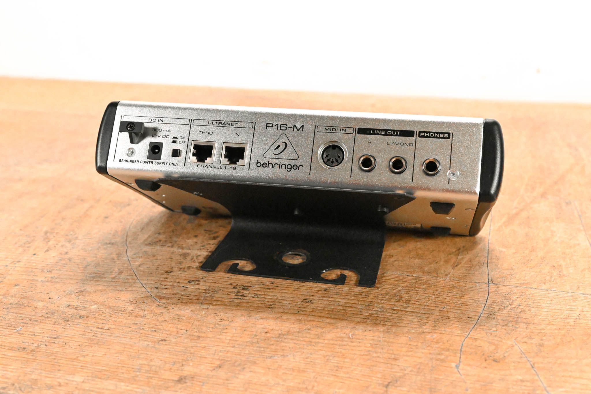 Behringer Powerplay P16-M 16-Channel Digital Personal Mixer