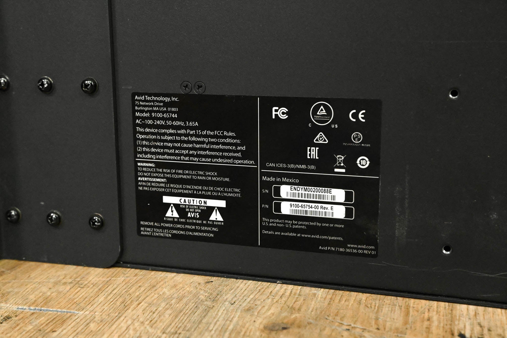 AVID VENUE S6L-24D Surface with E6L-112 Engine & Stage 64 64x32 I/O Rack