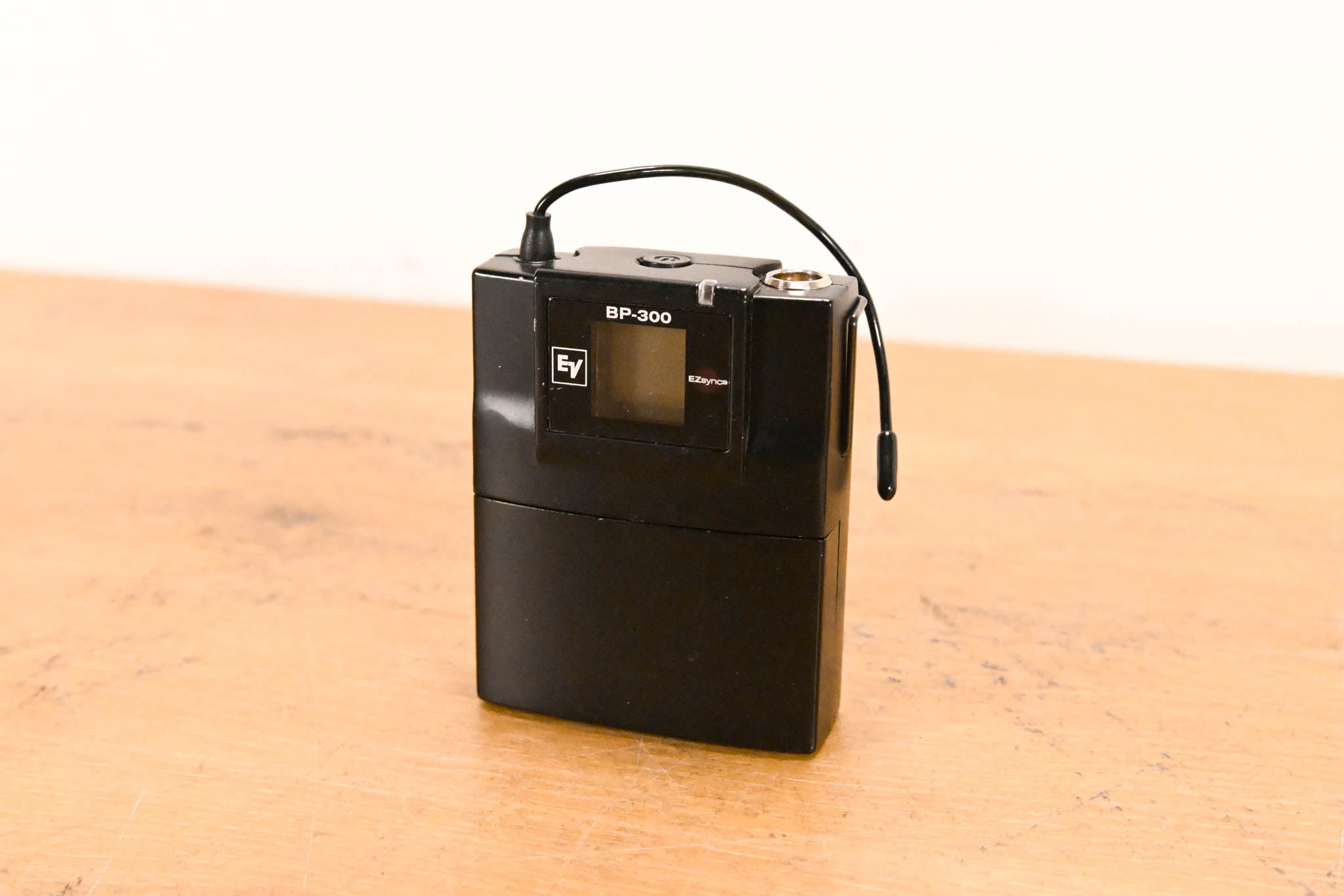 Electro-Voice (EV) R-300 Receiver w/ BP-300 Bodypack - Band C (NO PSU)