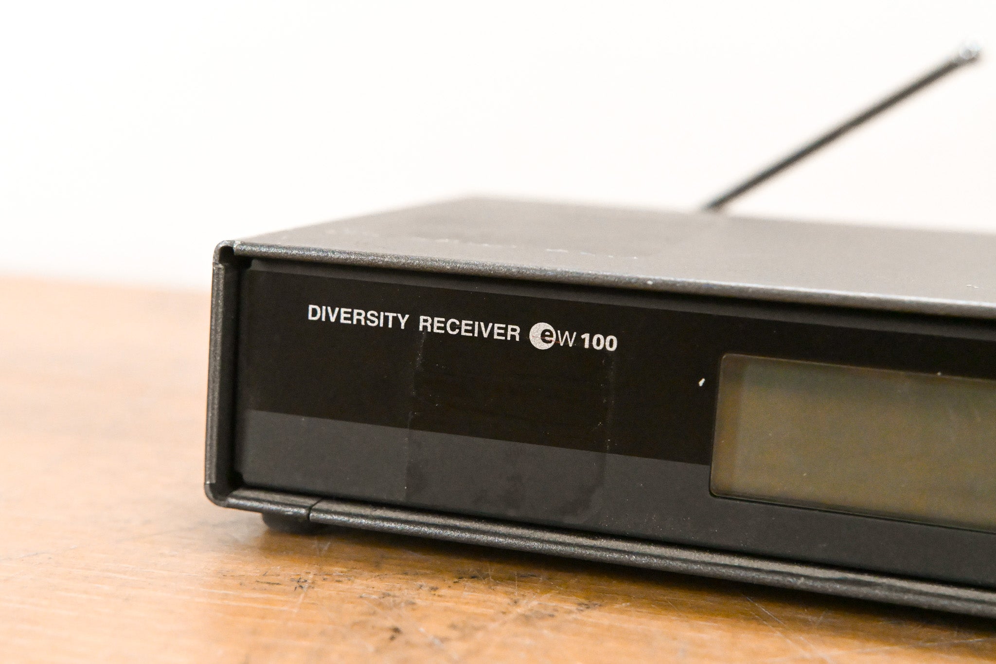 Sennheiser EM 100 Wireless Receiver - 630-662 MHz (NO POWER SUPPLY)