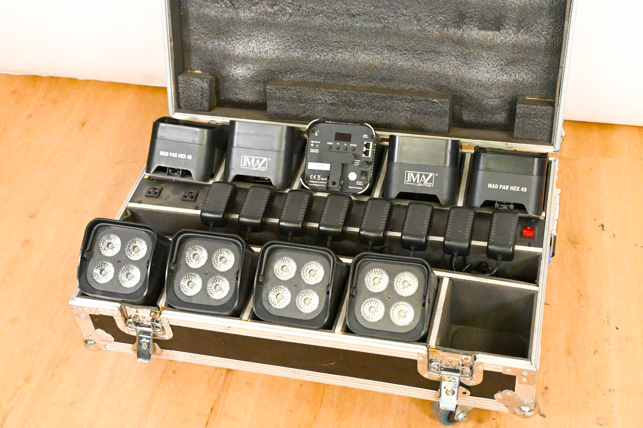 JMAZ Lighting MAD PAR HEX 4S 9x Battery LED Uplights w/ Charging Case