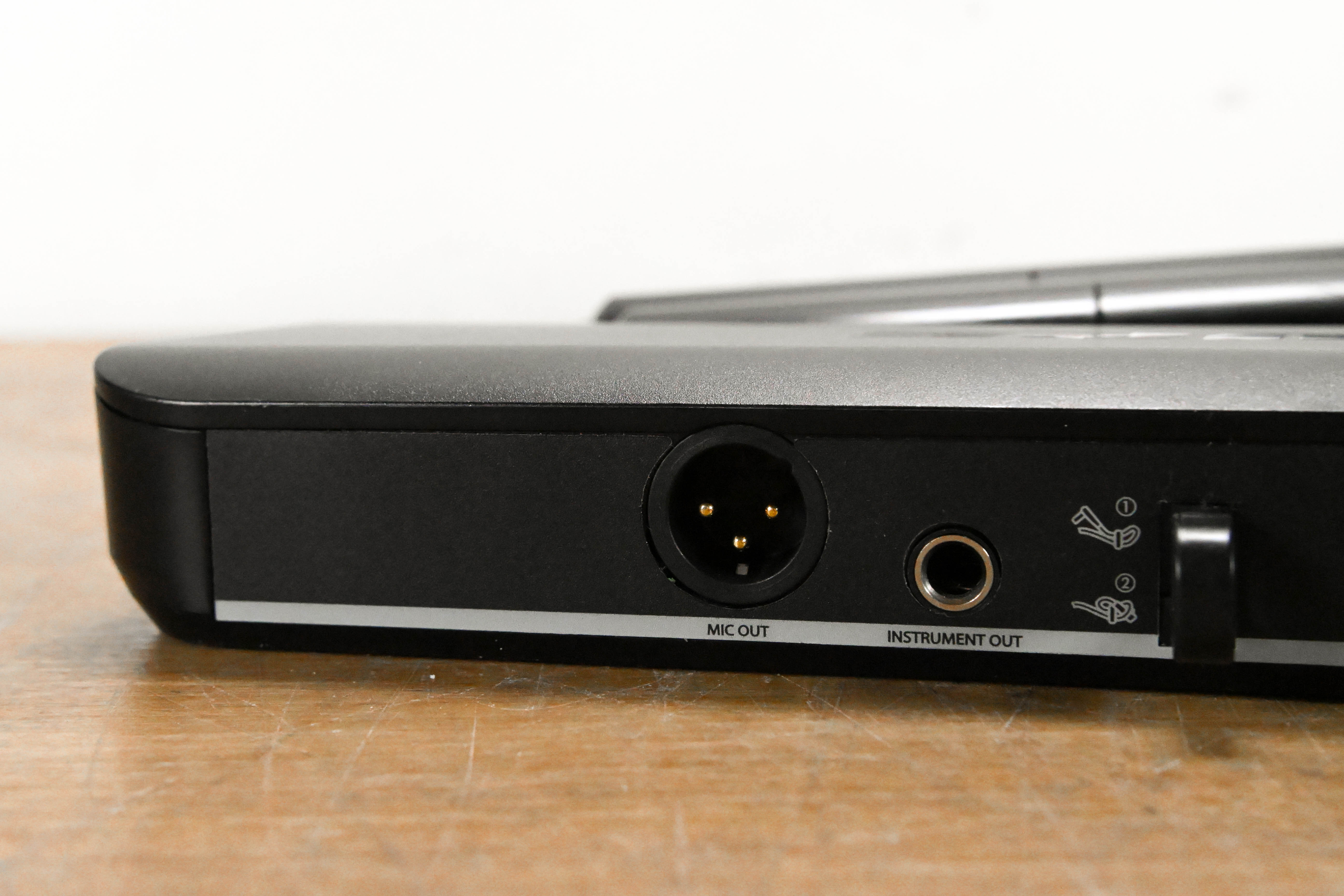 Shure BLX288/PG58 Wireless Microphone System - H10 Band NO POWER SUPPLY