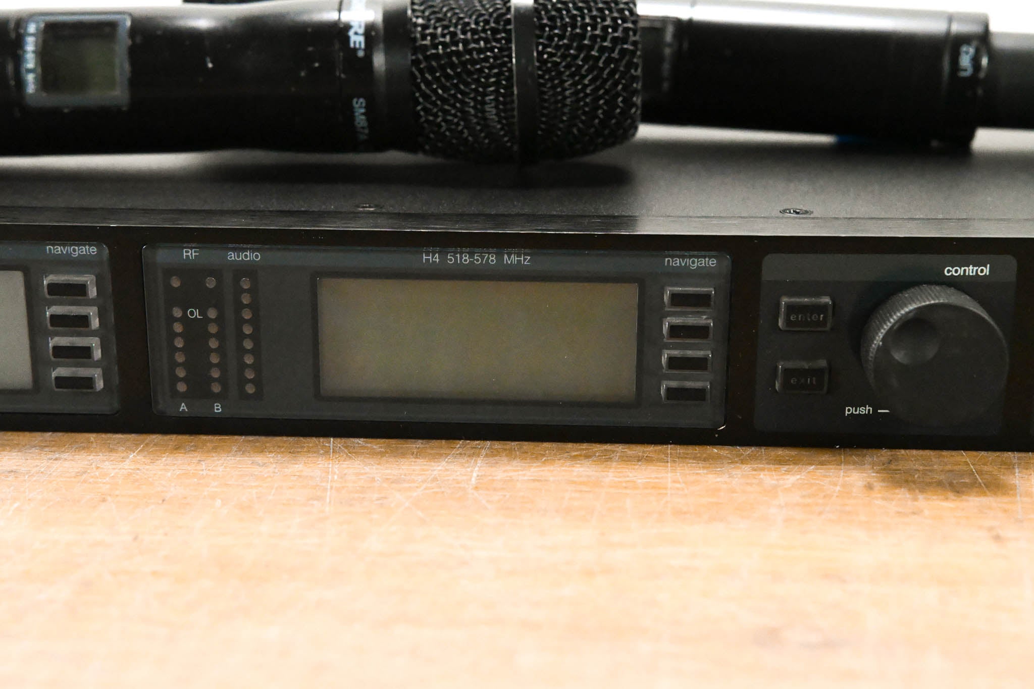 Shure UR4D Wireless Receiver w/ two UR2/SM87A Handheld Transmitters - H4