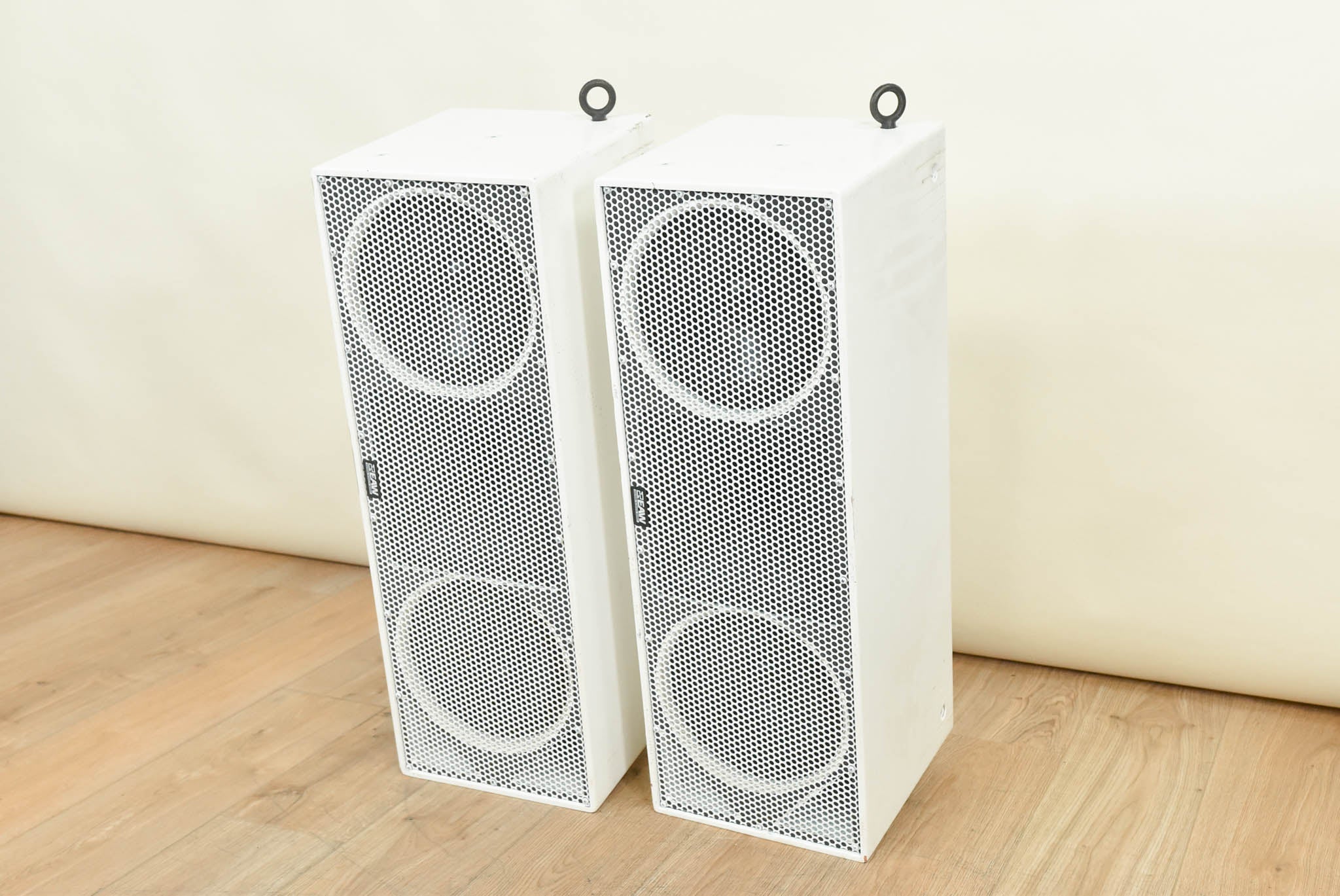 EAW UB82 2-Way Passive Full Range Loudspeaker (PAIR)