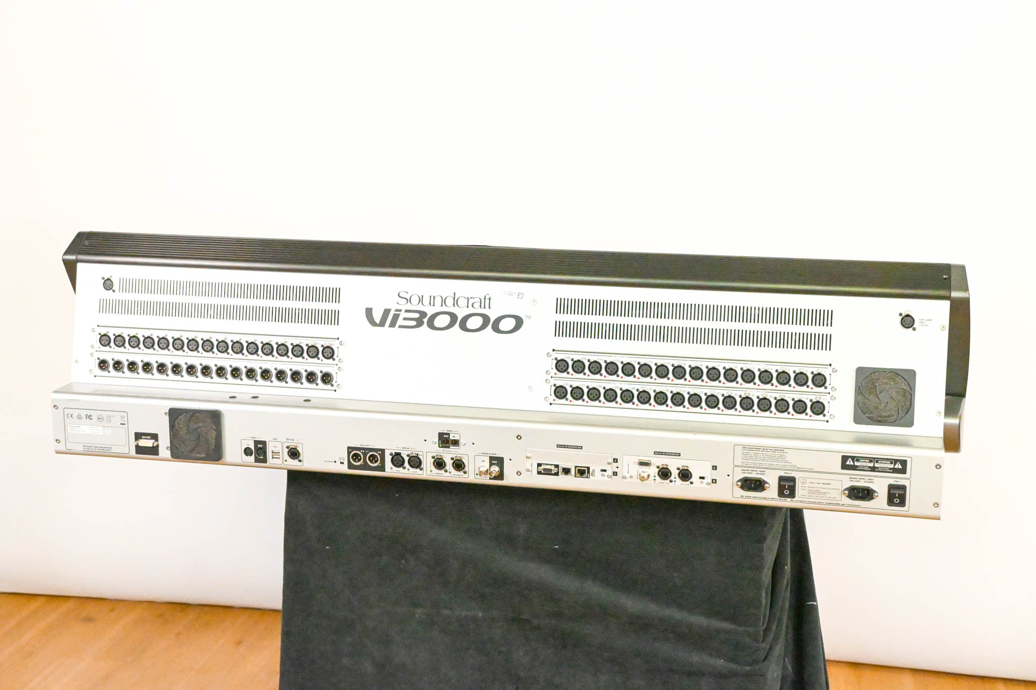Soundcraft Vi3000 64-Channel Digital Mixing Console
