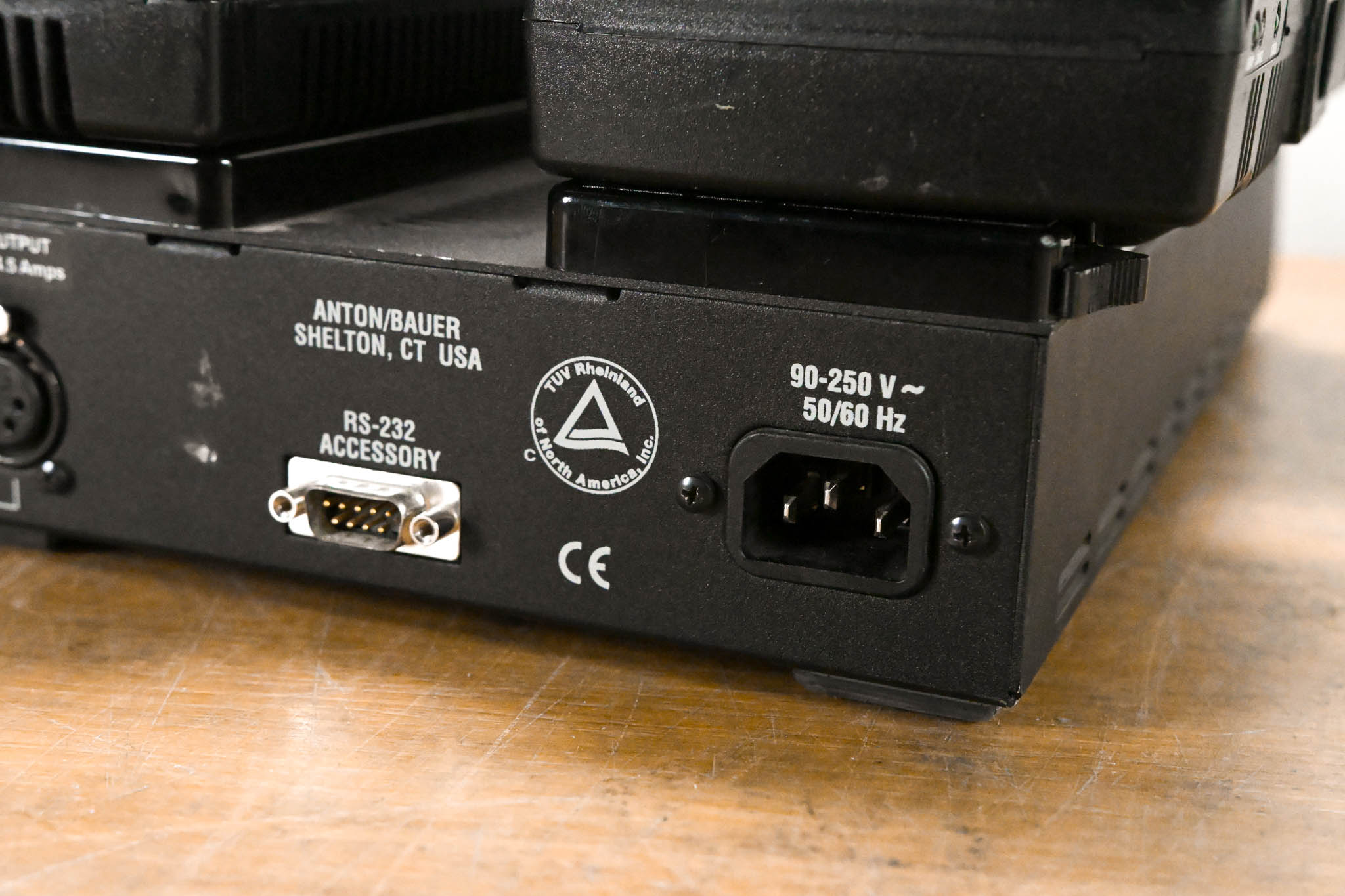 Anton Bauer Q-2702 QUAD PowerCharger w/ 2x Tandem PSU