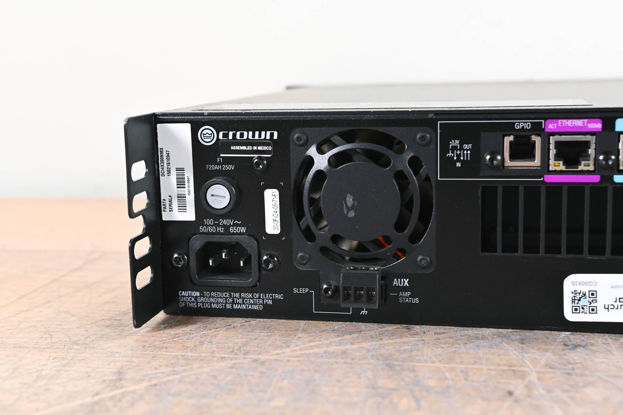 Crown DCi 4|300N DriveCore Install 4-Channel Power Amplifier