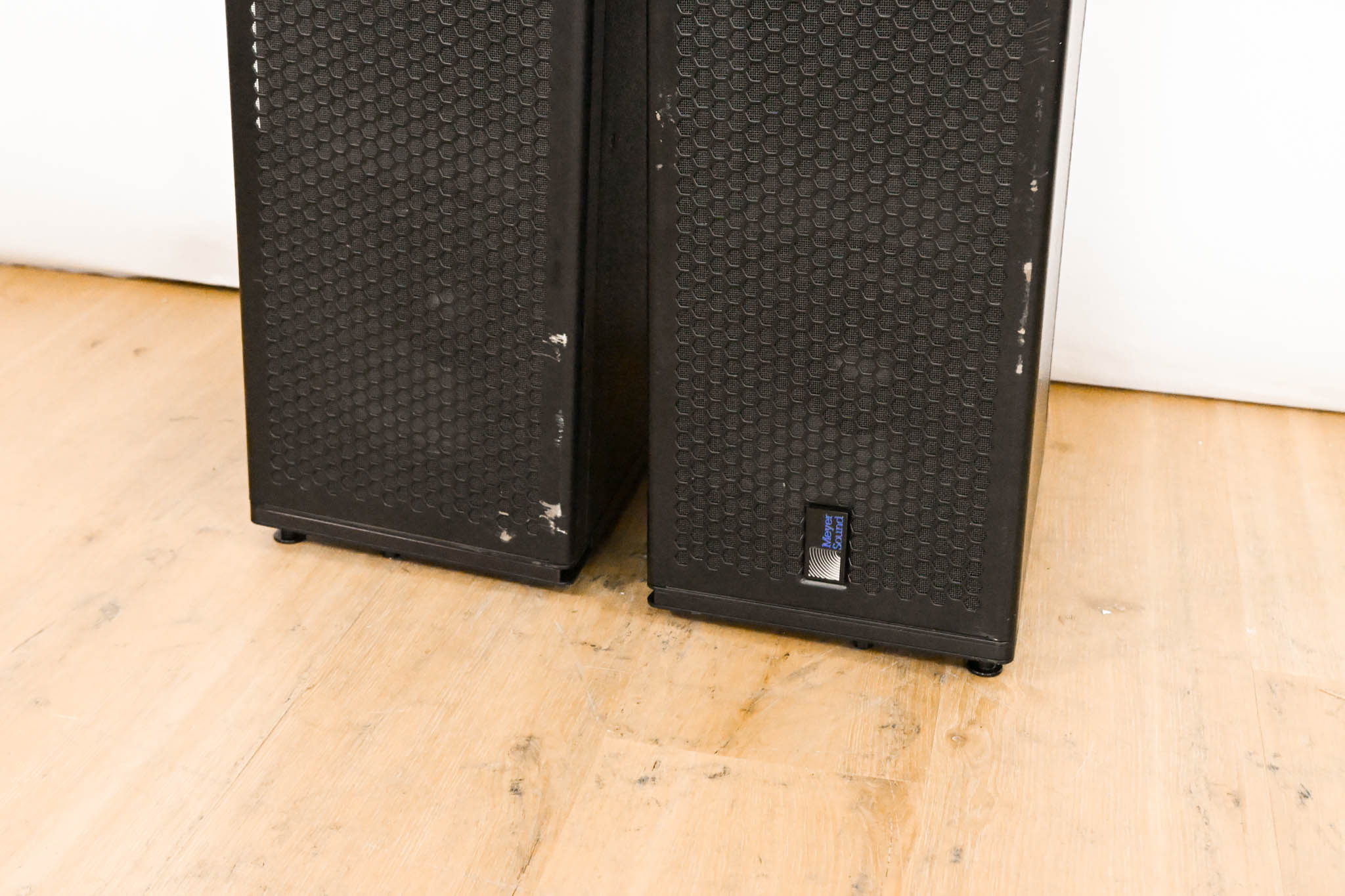 Meyer Sound M'elodie High-Power Curvilinear Array Loudspeaker (PAIR)