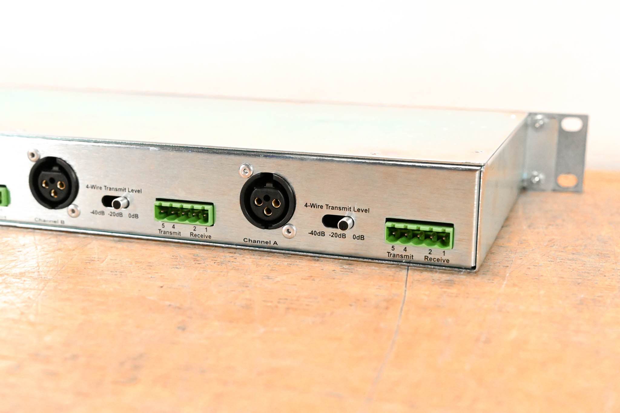 Clear-Com IF4W4 Encore 4-Channel 4-Wire to Partyline Interface